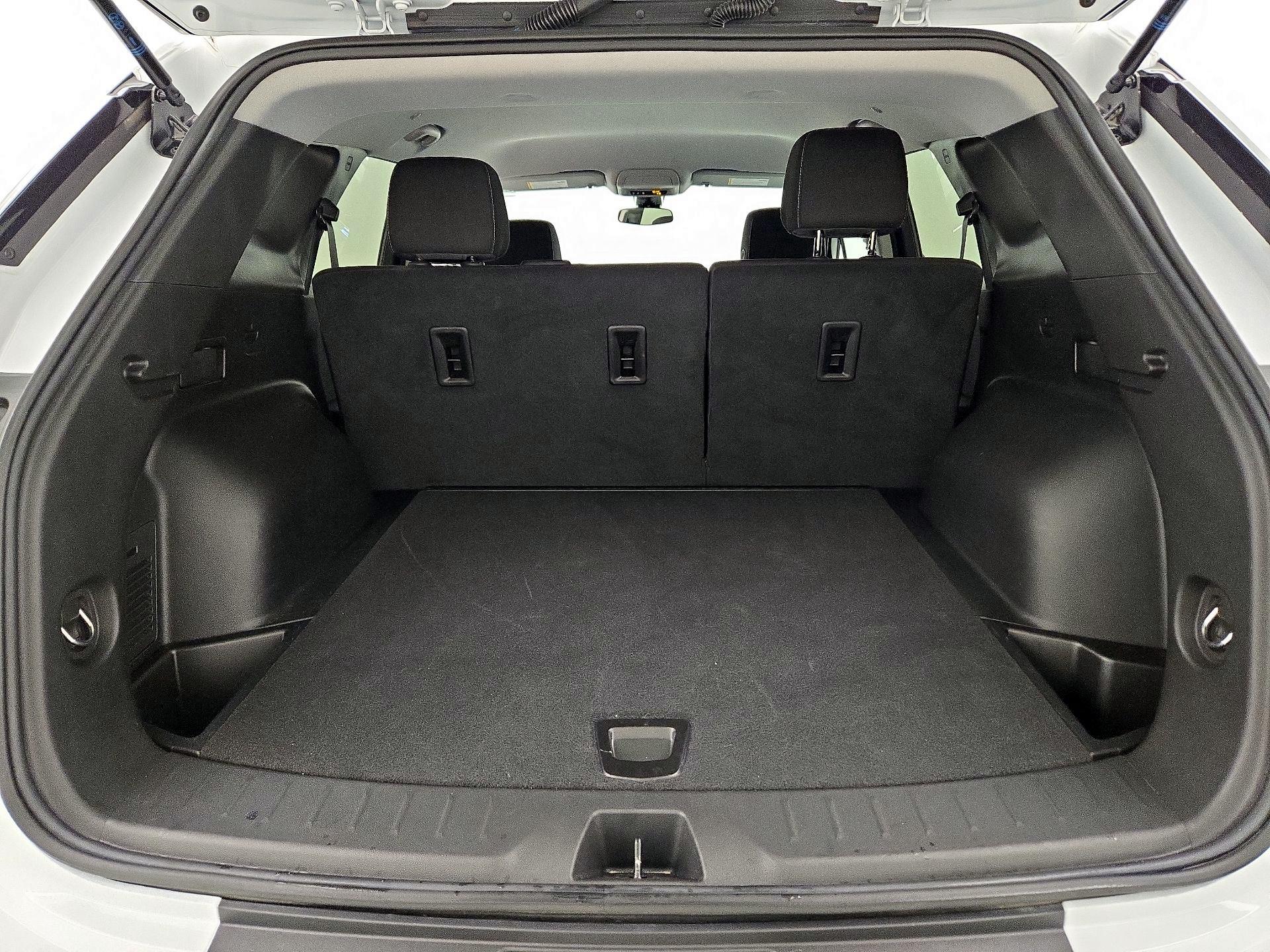 Thumbnail: 2025 Chevrolet Blazer - 20