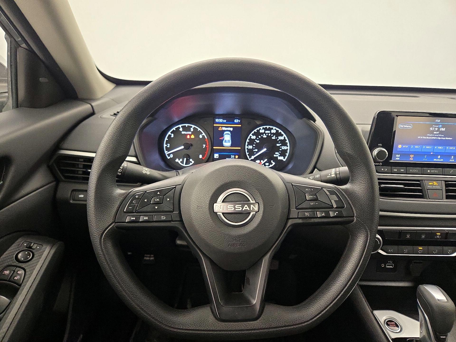 Thumbnail: 2024 Nissan Altima - 10