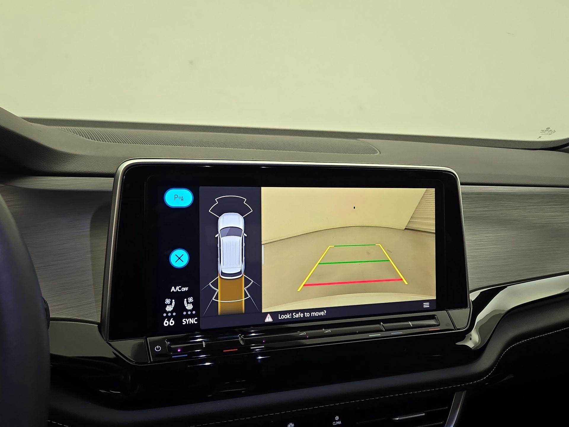 Thumbnail: 2024 Volkswagen Atlas - 14