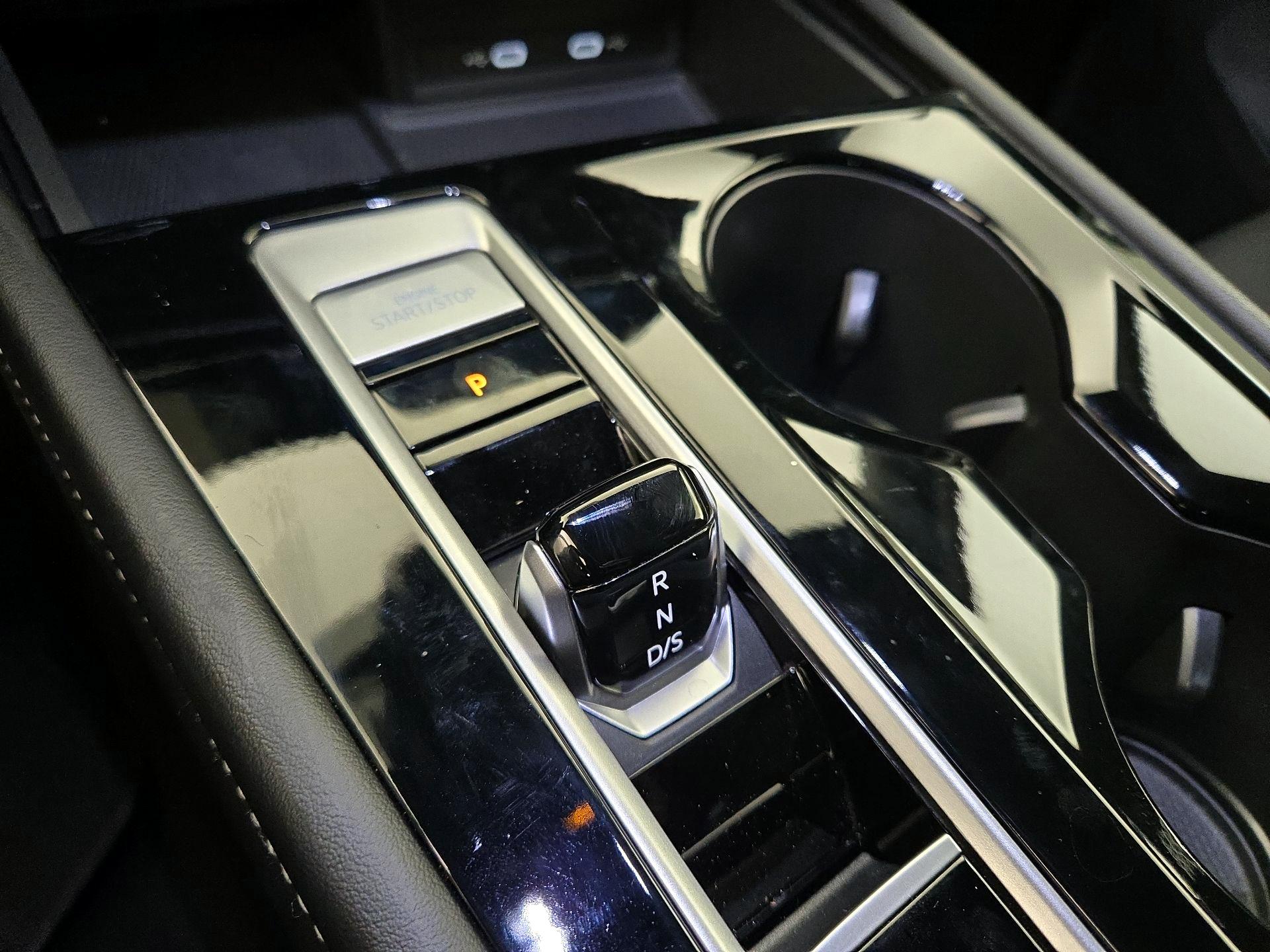 Thumbnail: 2024 Volkswagen Atlas - 17