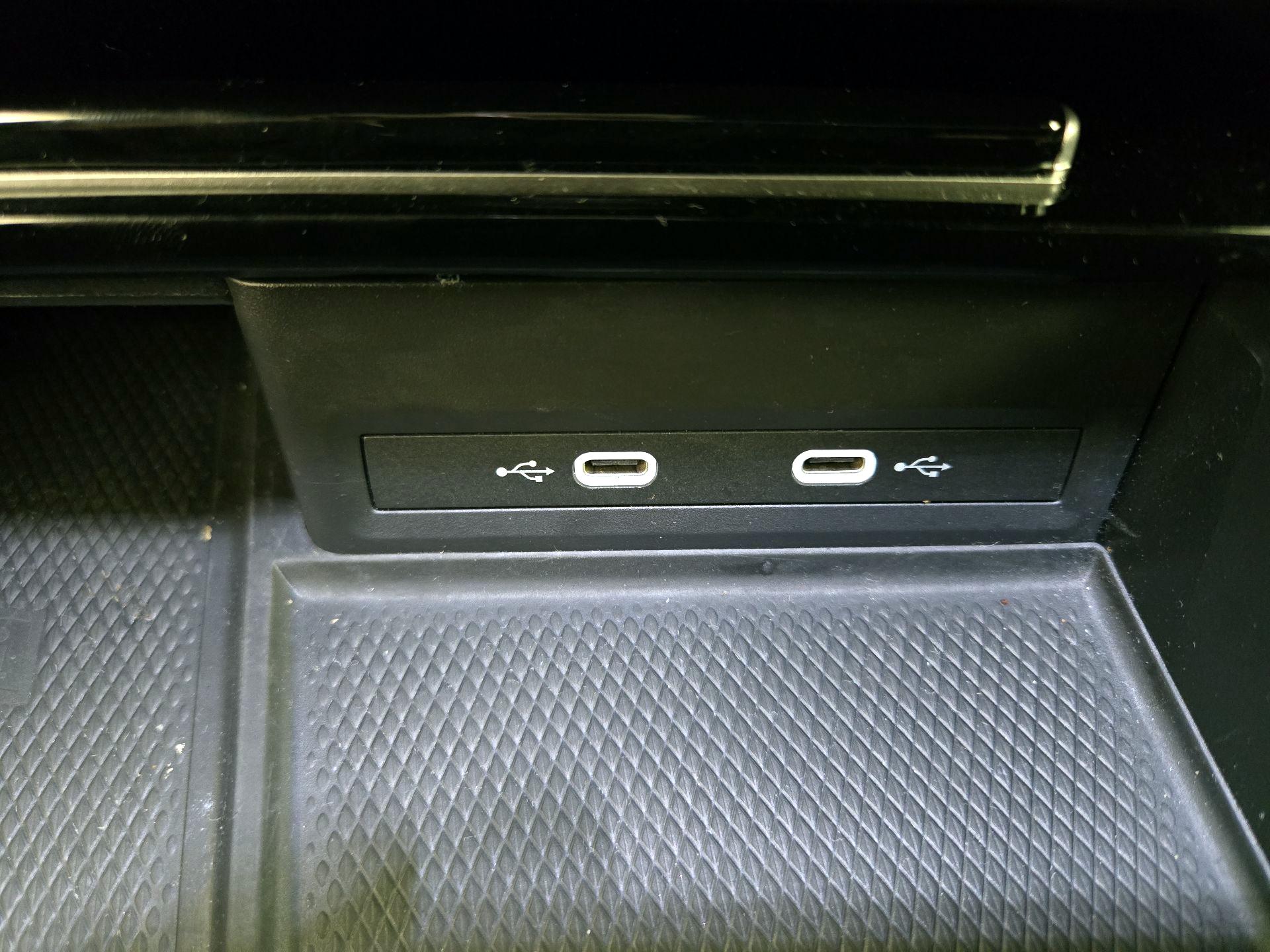 Thumbnail: 2024 Volkswagen Atlas - 18