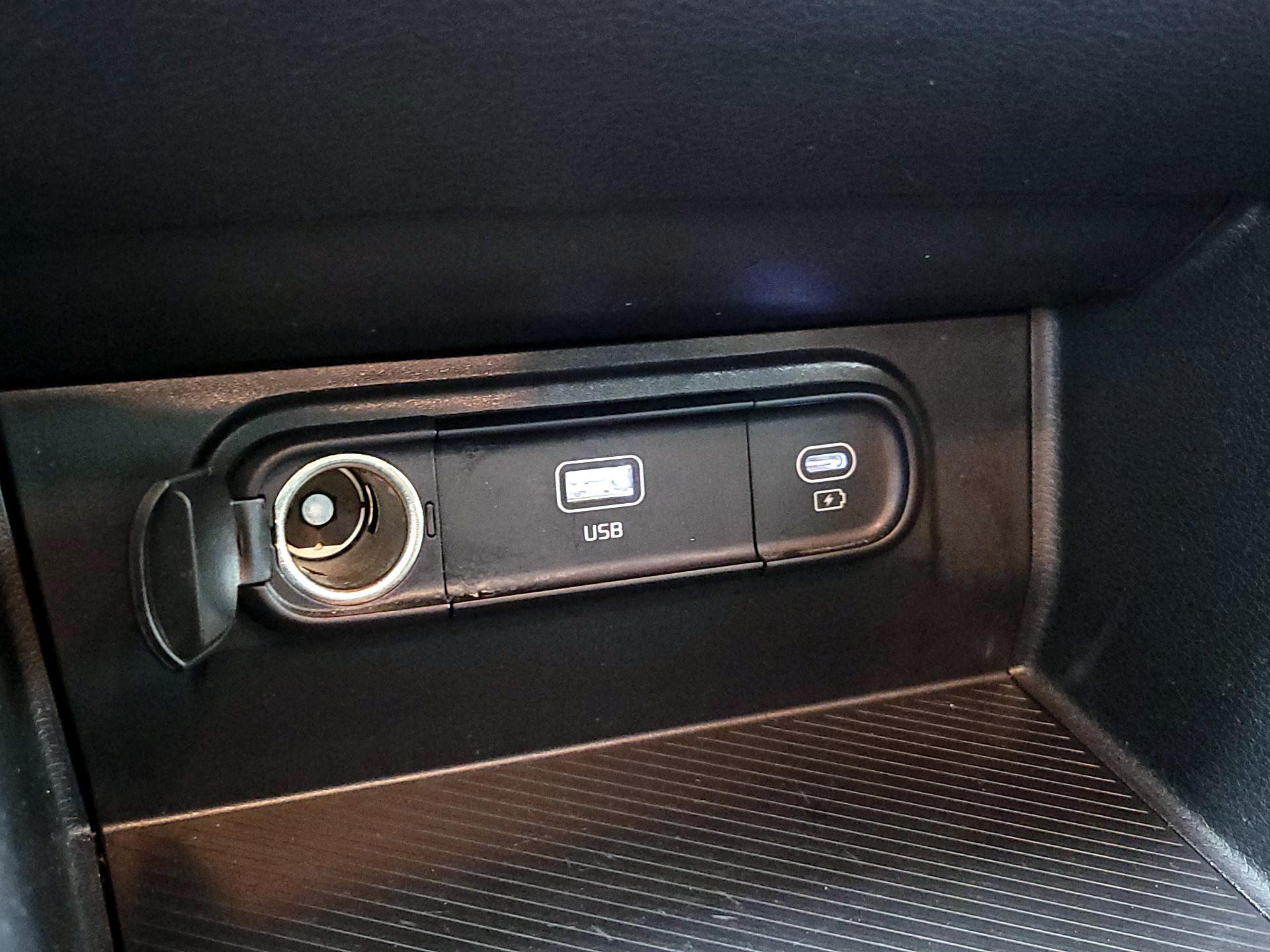 Thumbnail: 2024 Kia Sportage - 18