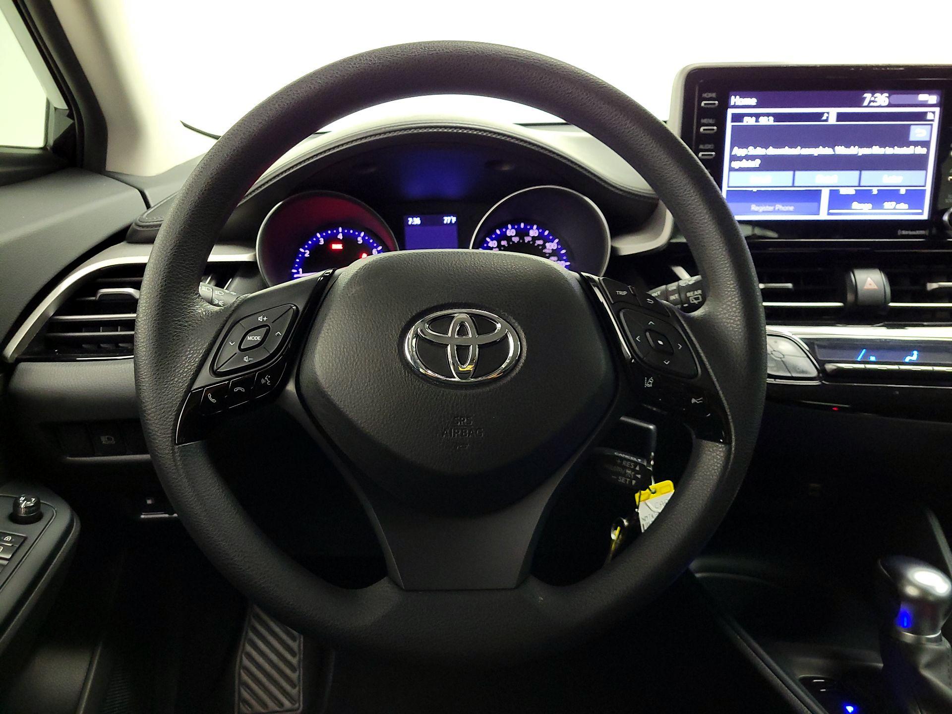 Thumbnail: 2020 Toyota C-HR - 10