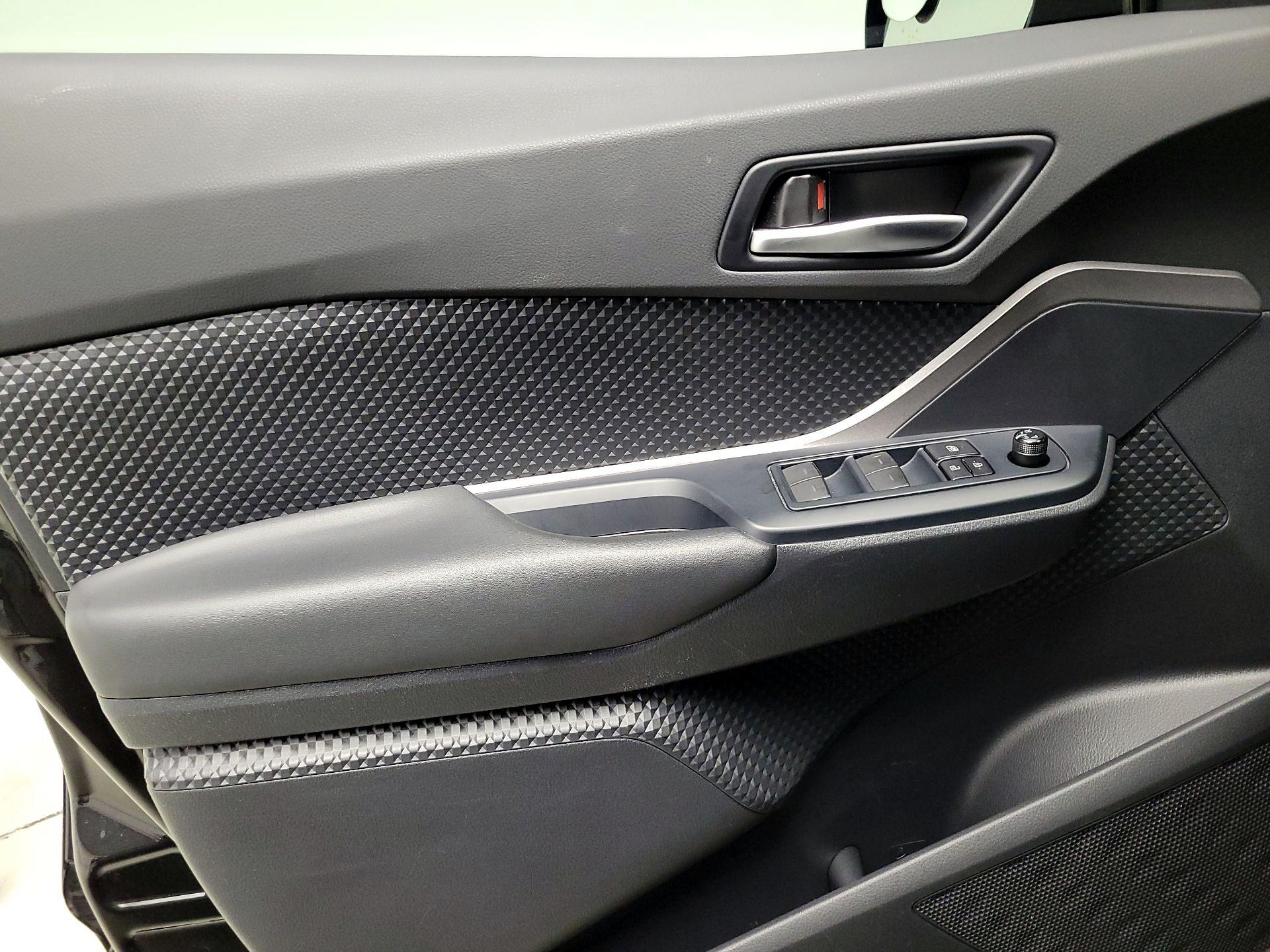 Thumbnail: 2020 Toyota C-HR - 12