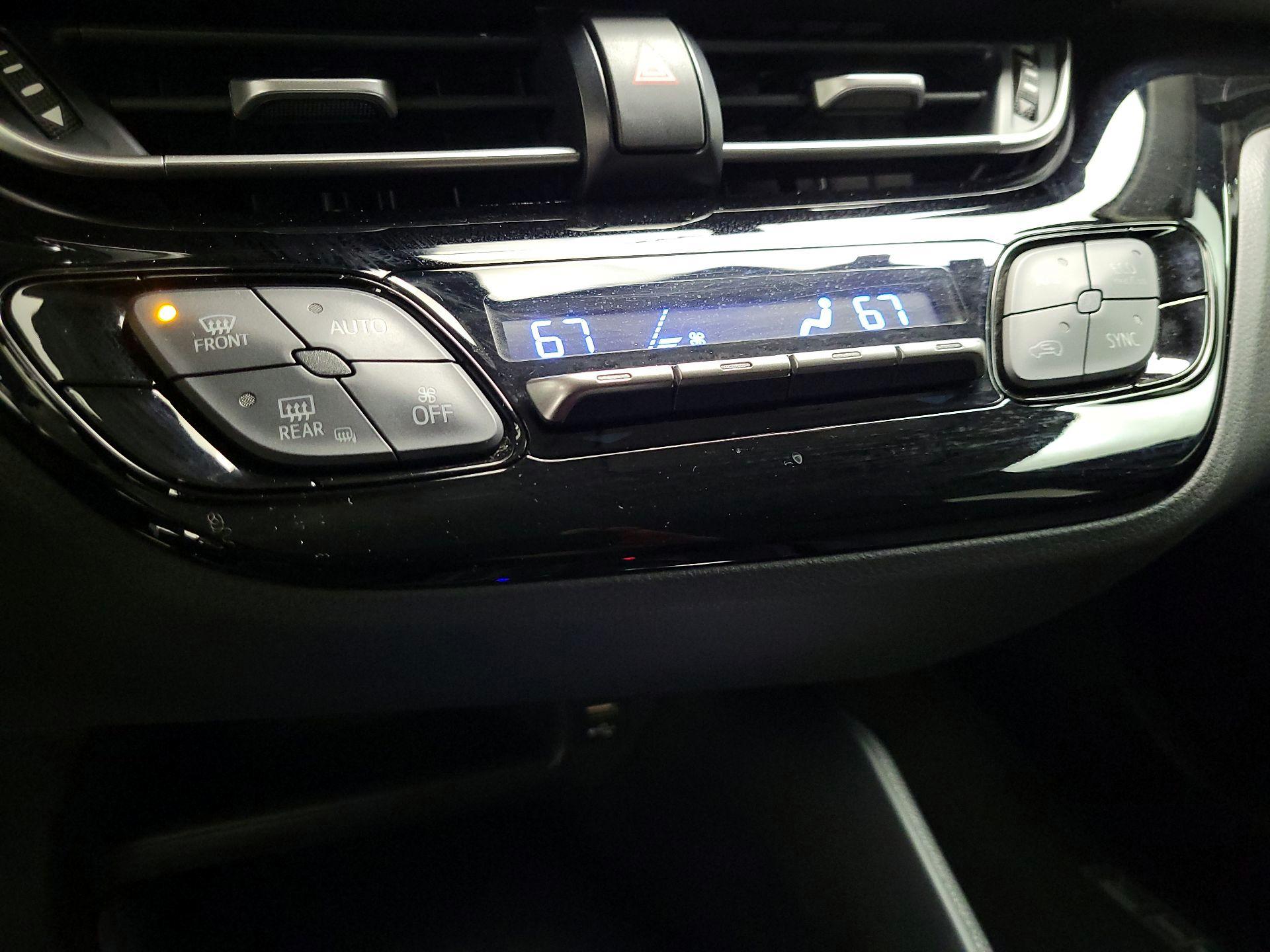 Thumbnail: 2020 Toyota C-HR - 16