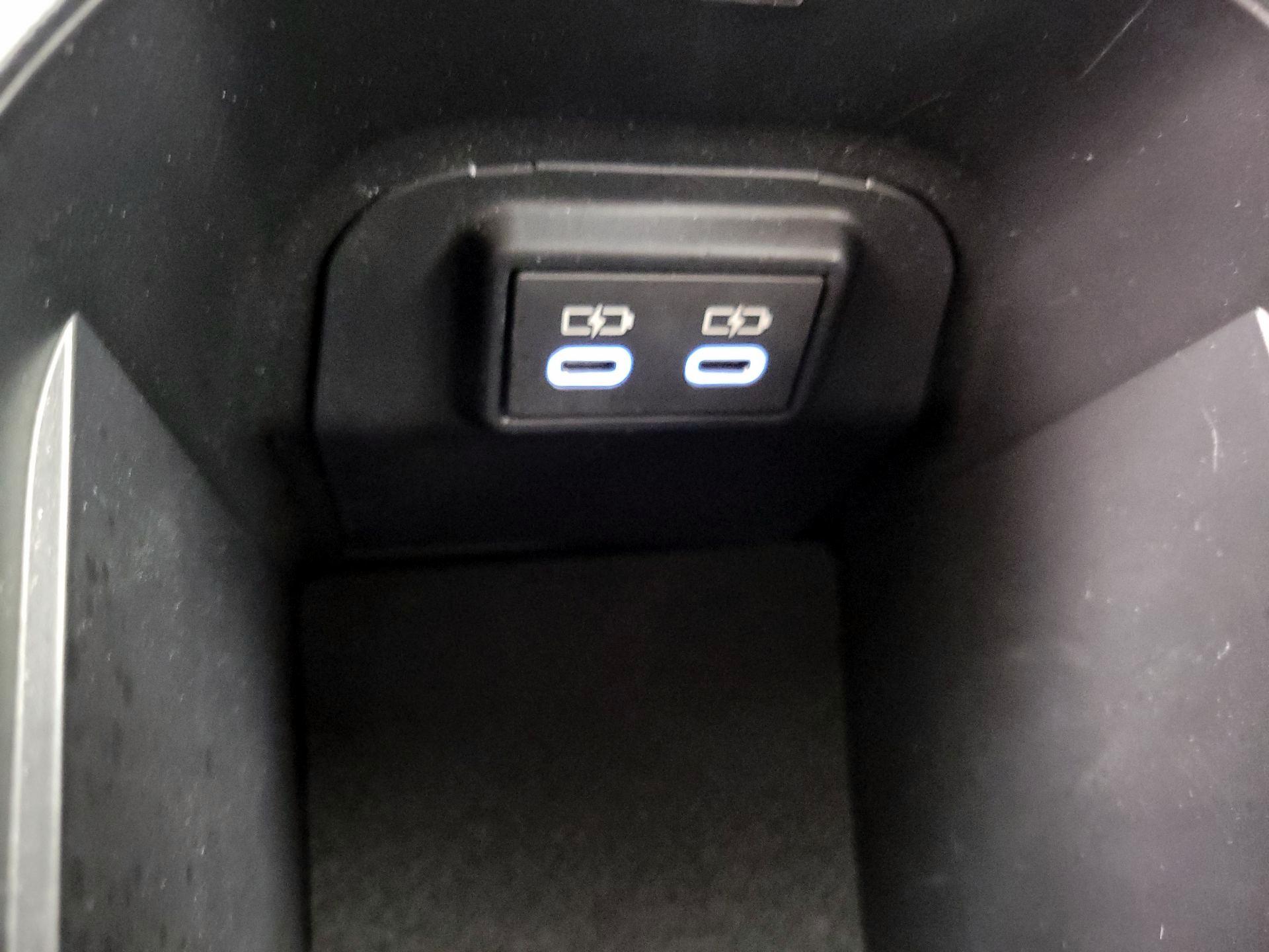 Thumbnail: 2024 Toyota RAV4 - 18