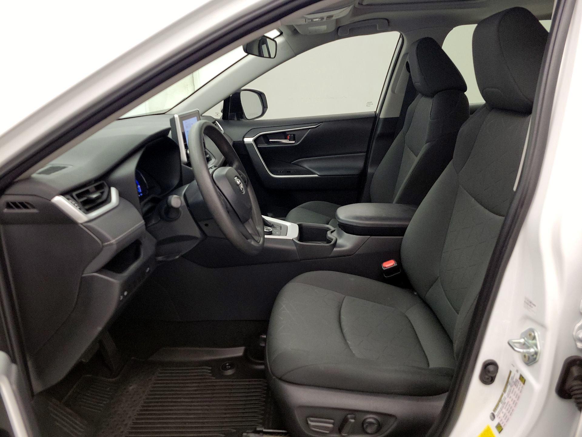 Thumbnail: 2024 Toyota RAV4 - 11