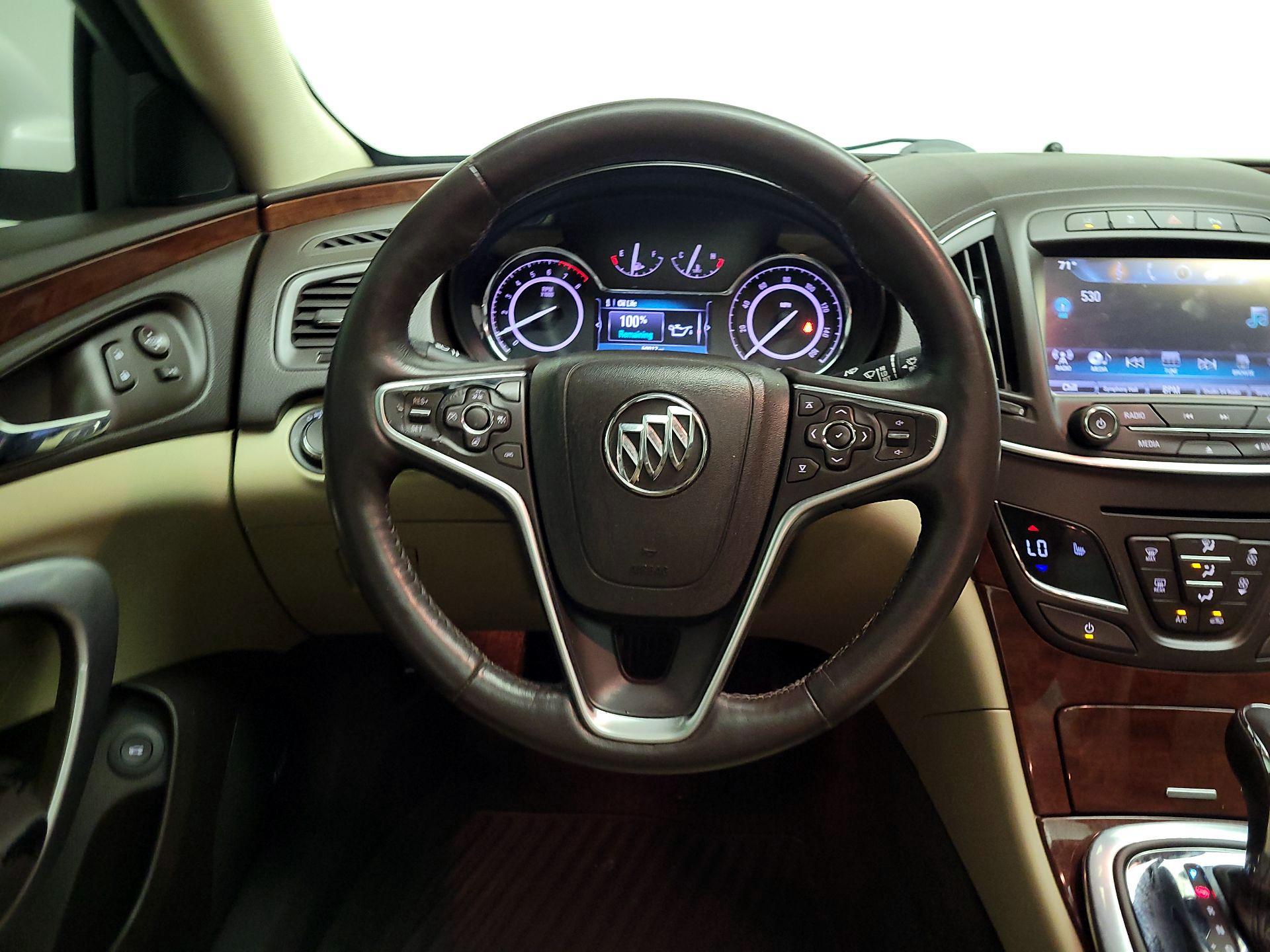 Thumbnail: 2017 Buick Regal - 10