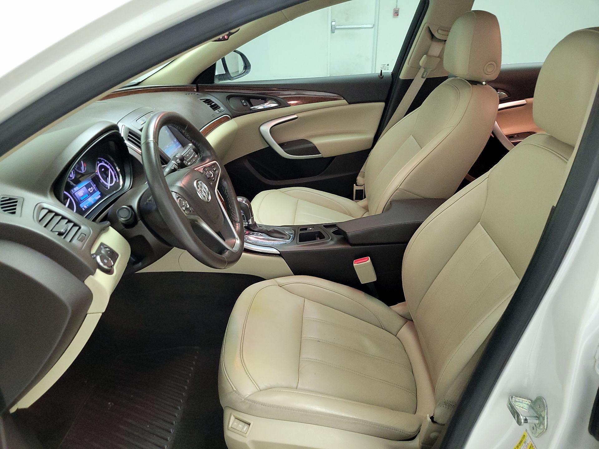 Thumbnail: 2017 Buick Regal - 11