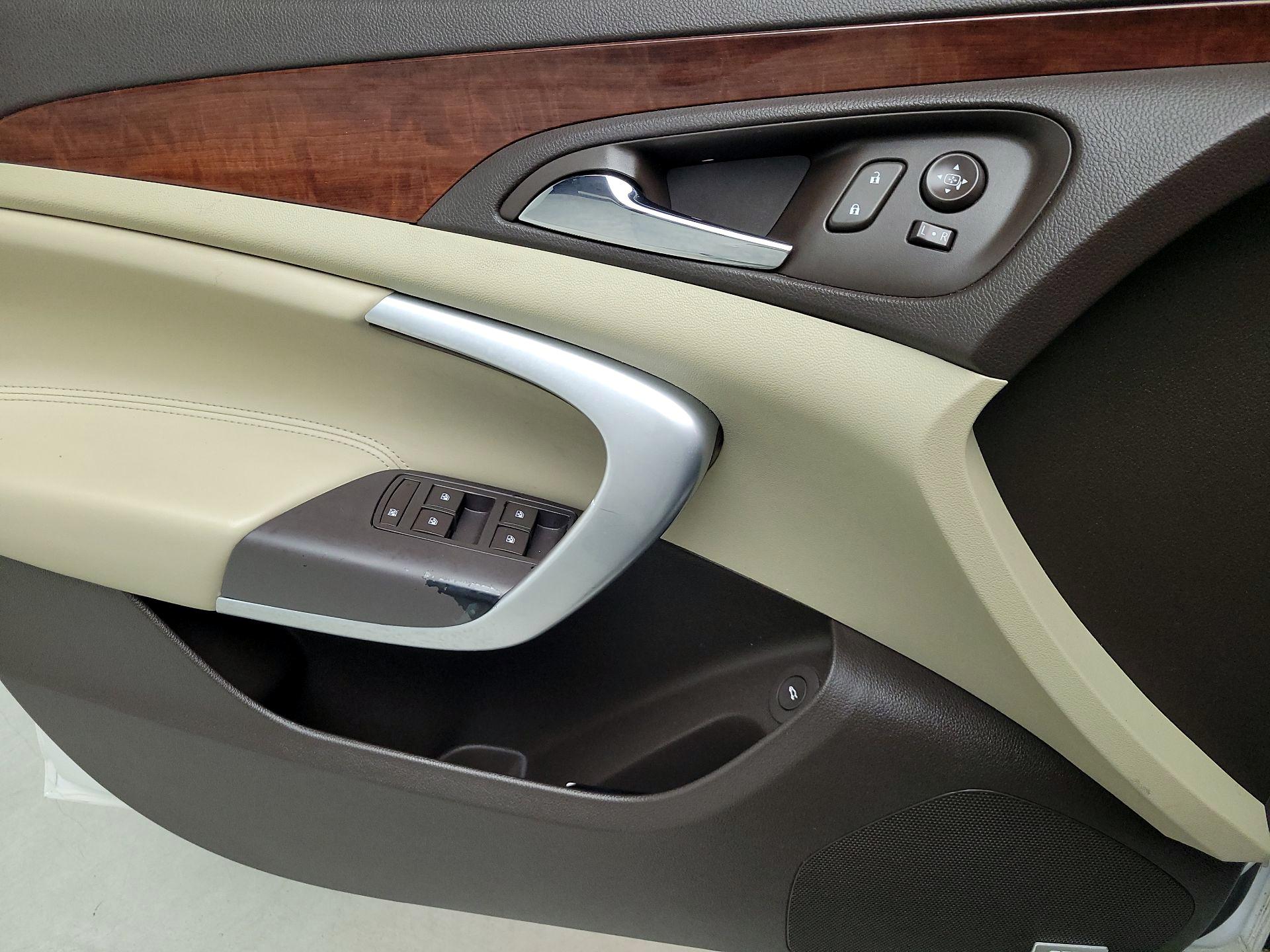 Thumbnail: 2017 Buick Regal - 12