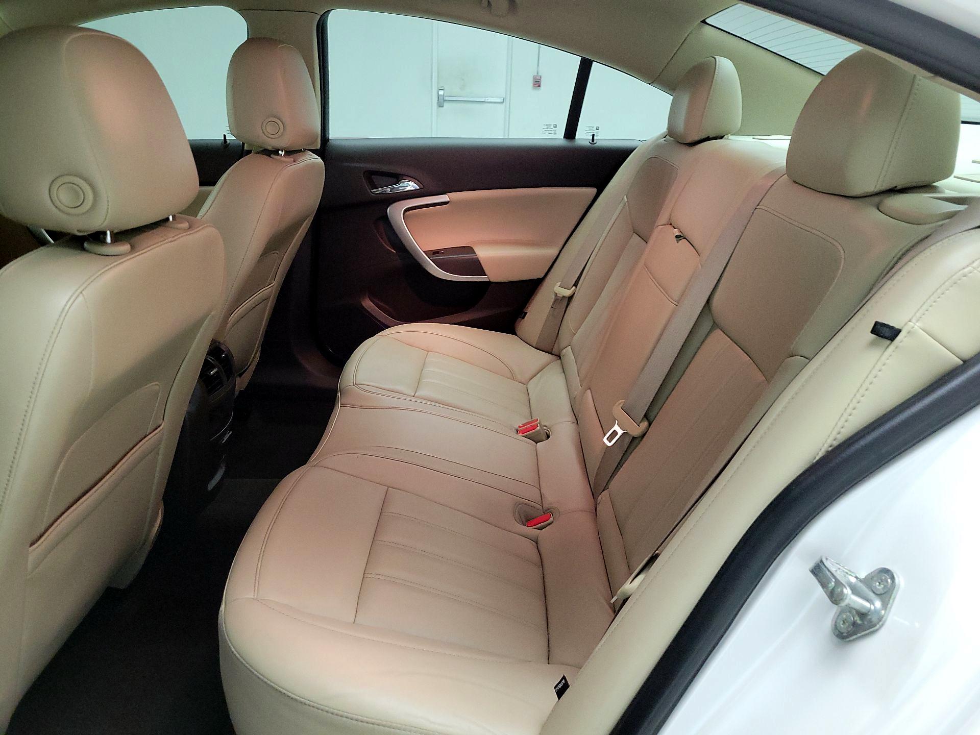 Thumbnail: 2017 Buick Regal - 19