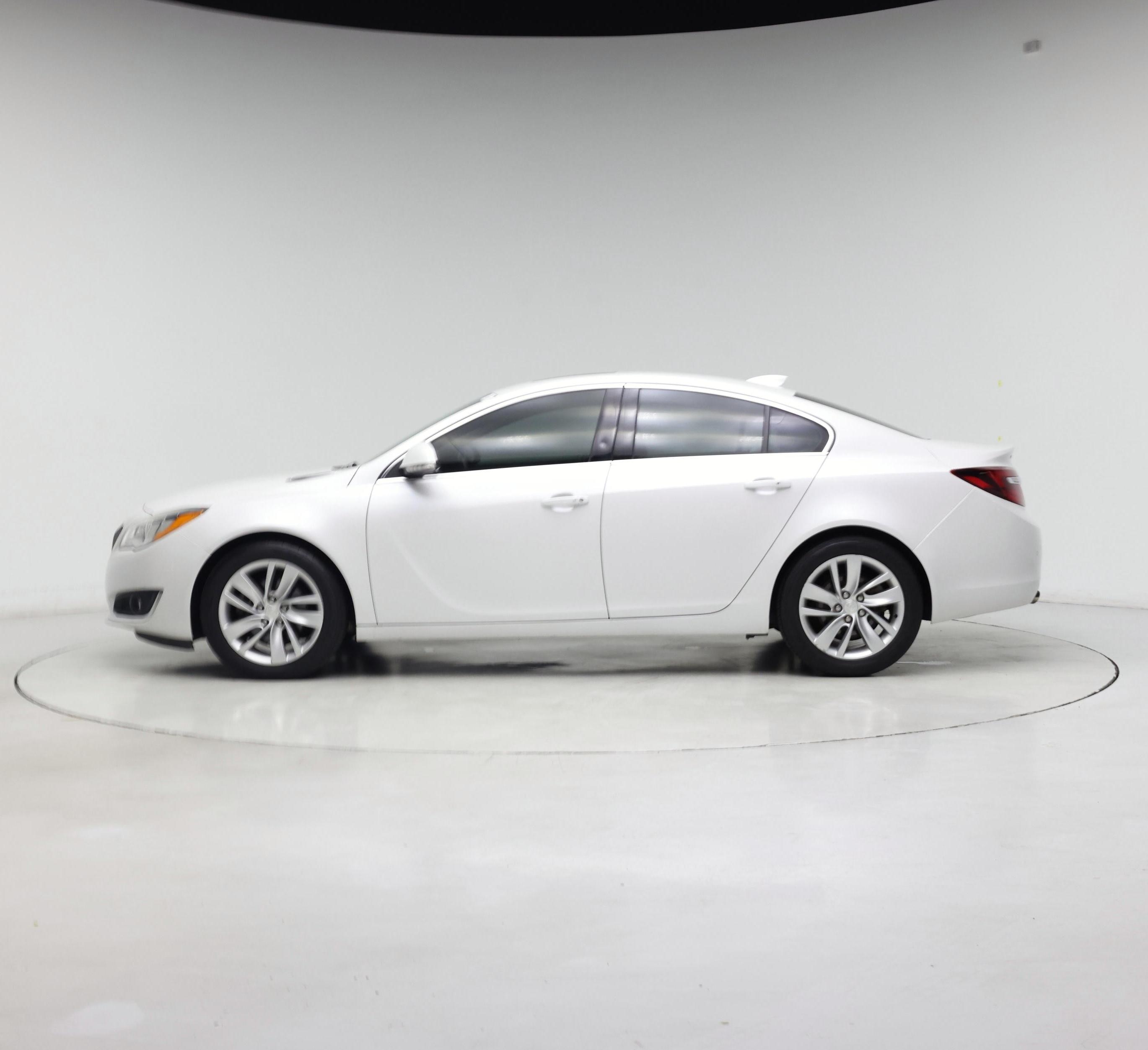 Thumbnail: 2017 Buick Regal - 3