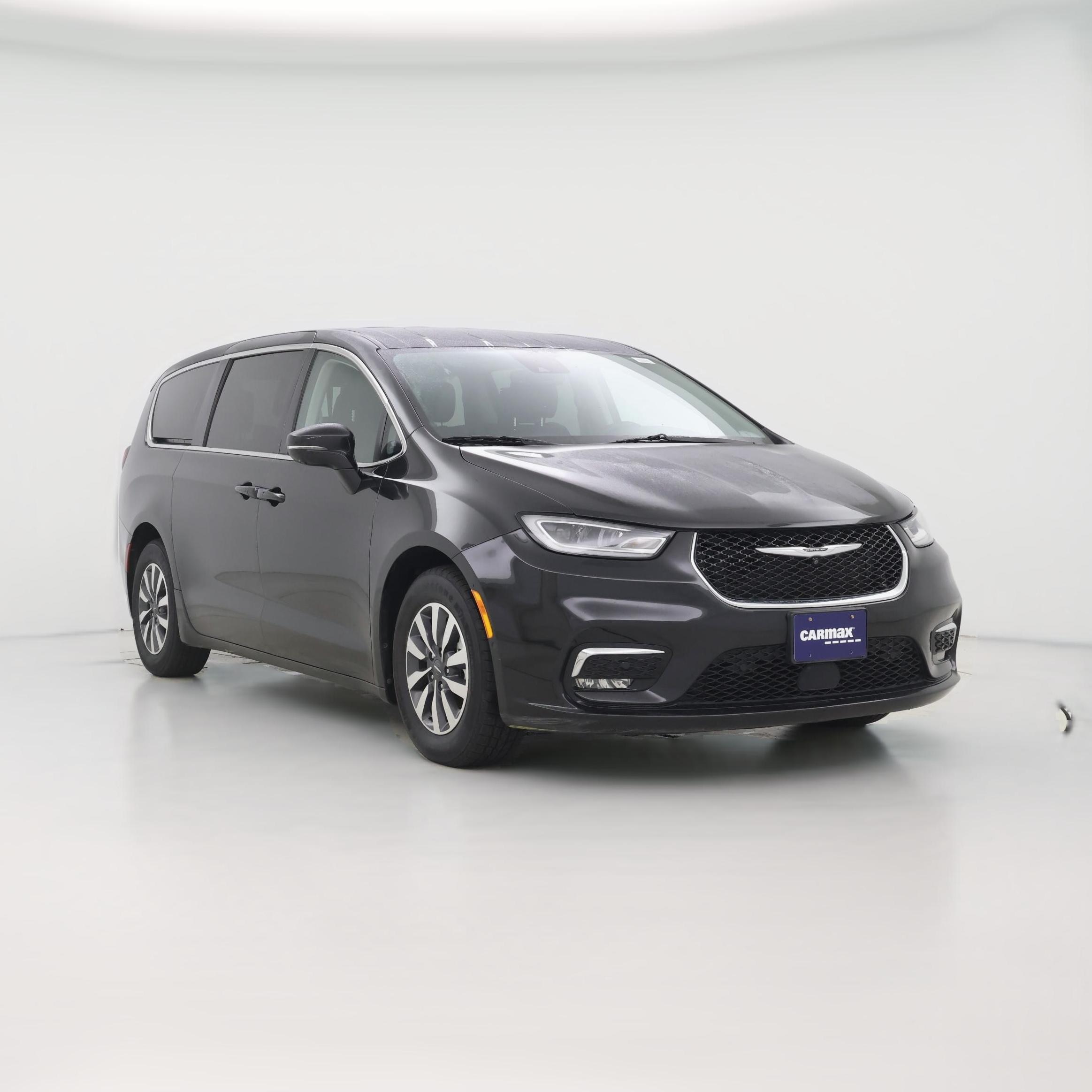 Thumbnail: 2022 Chrysler Pacifica - 1