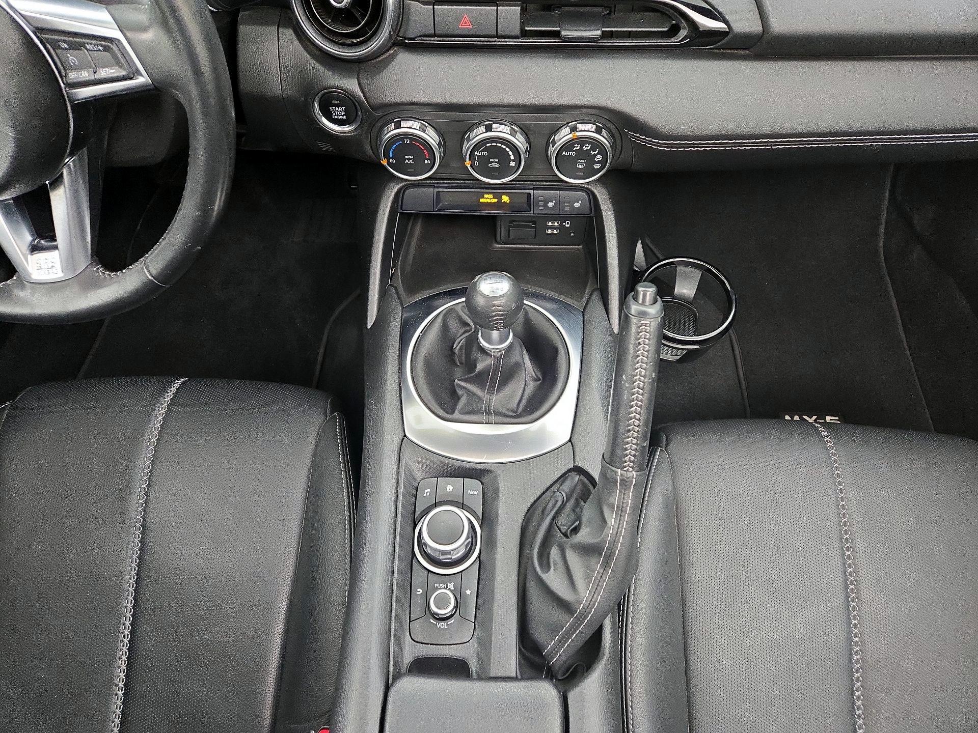 Thumbnail: 2021 Mazda MX-5 Miata - 18