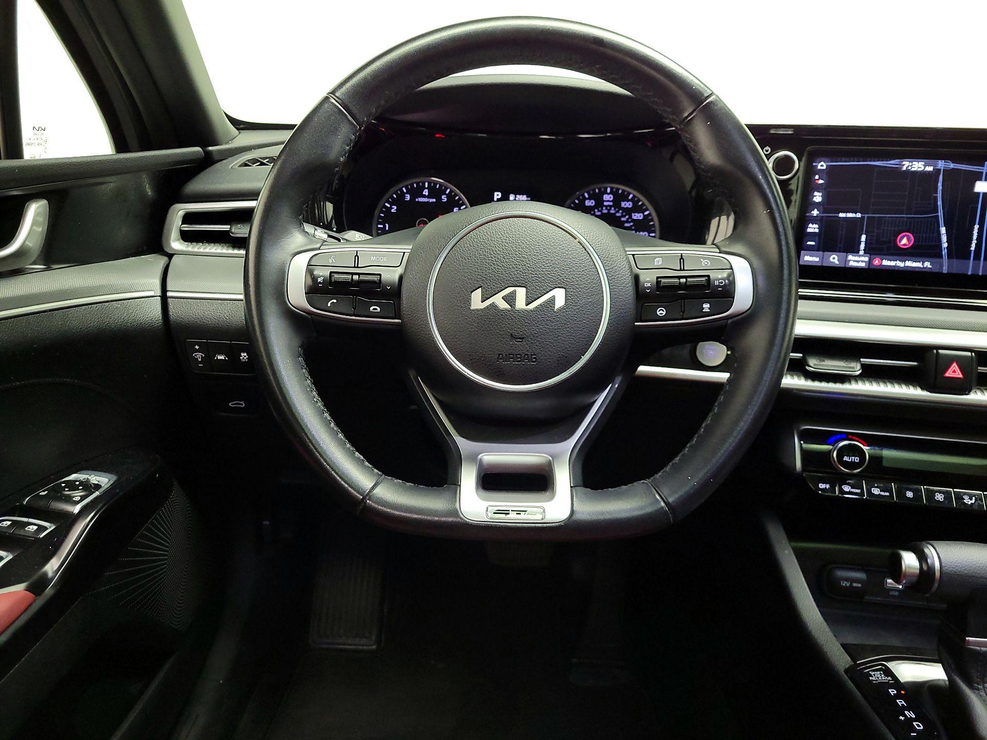 Thumbnail: 2023 Kia K5 - 10