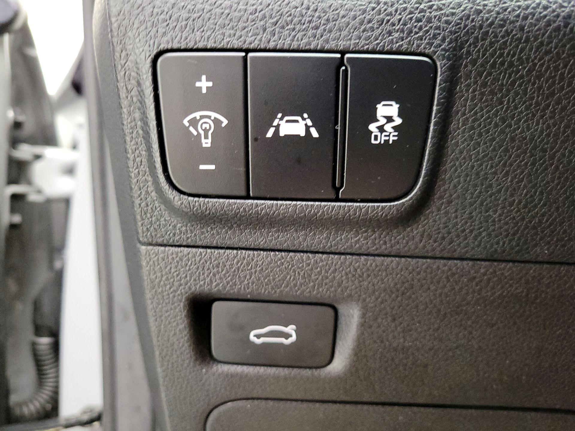 Thumbnail: 2023 Kia K5 - 13