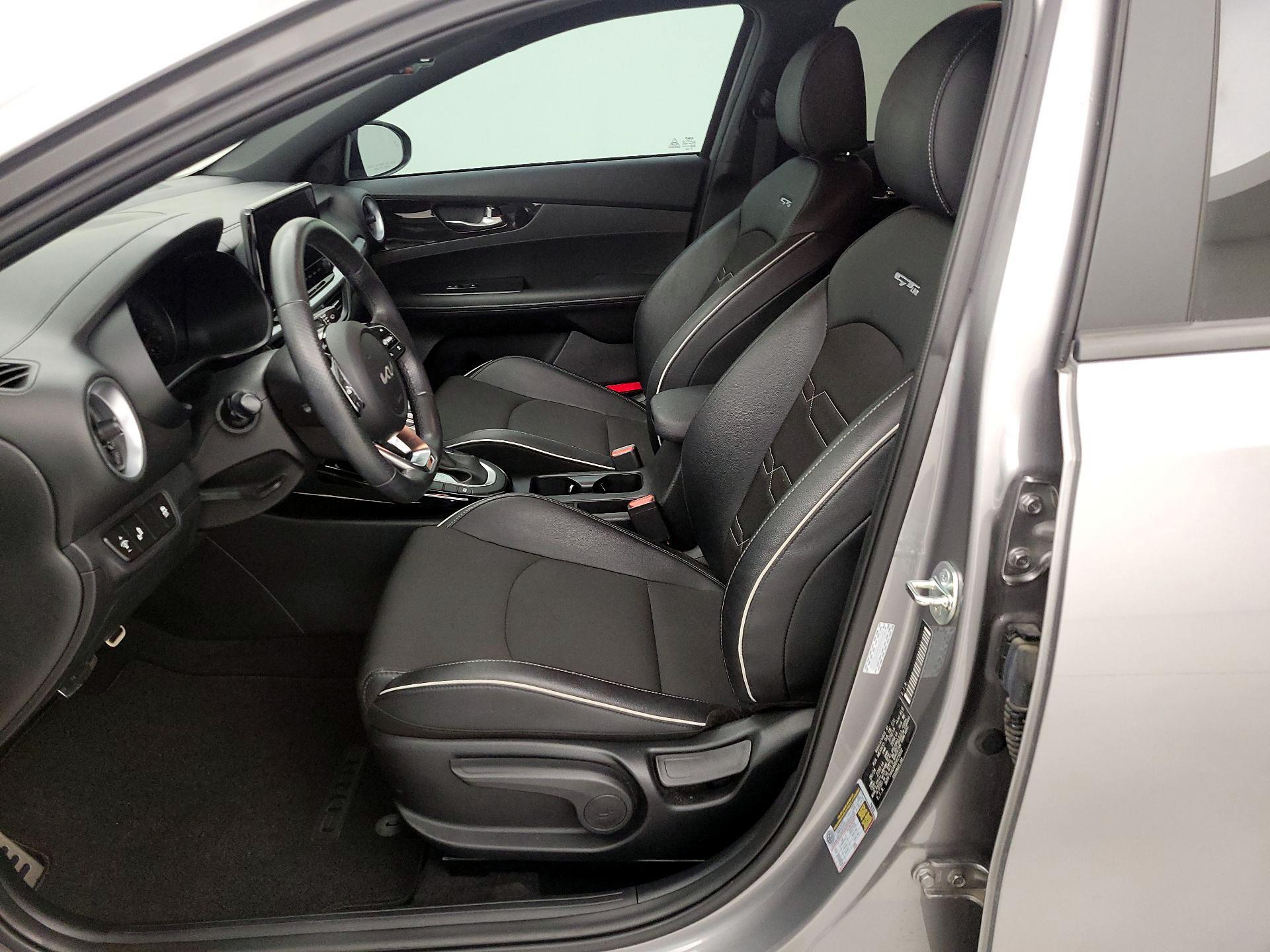 Thumbnail: 2024 Kia Forte - 11