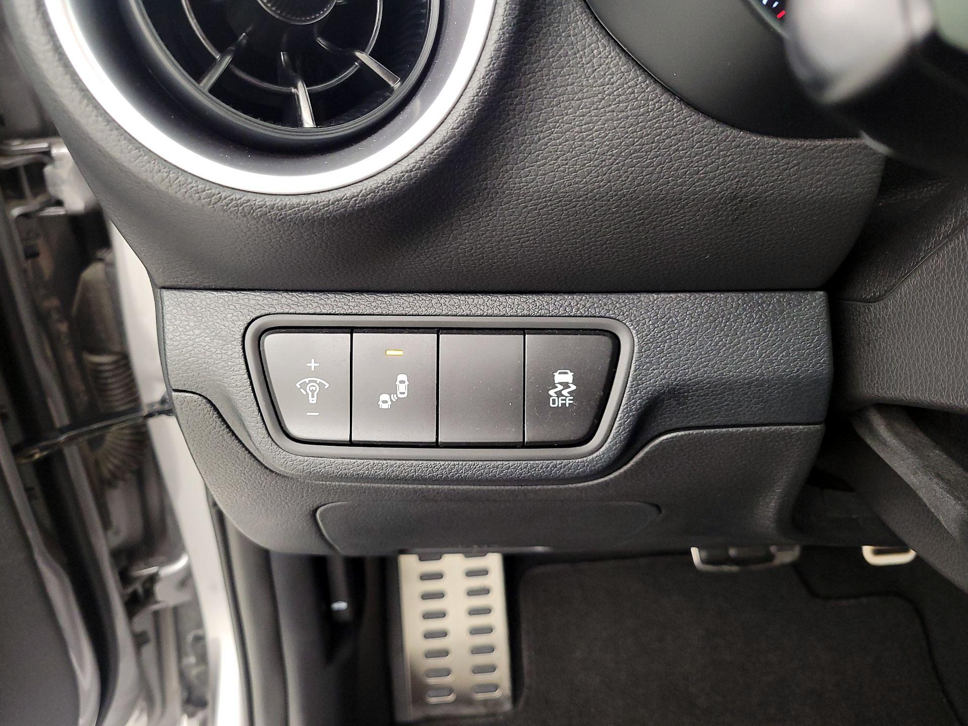 Thumbnail: 2024 Kia Forte - 13