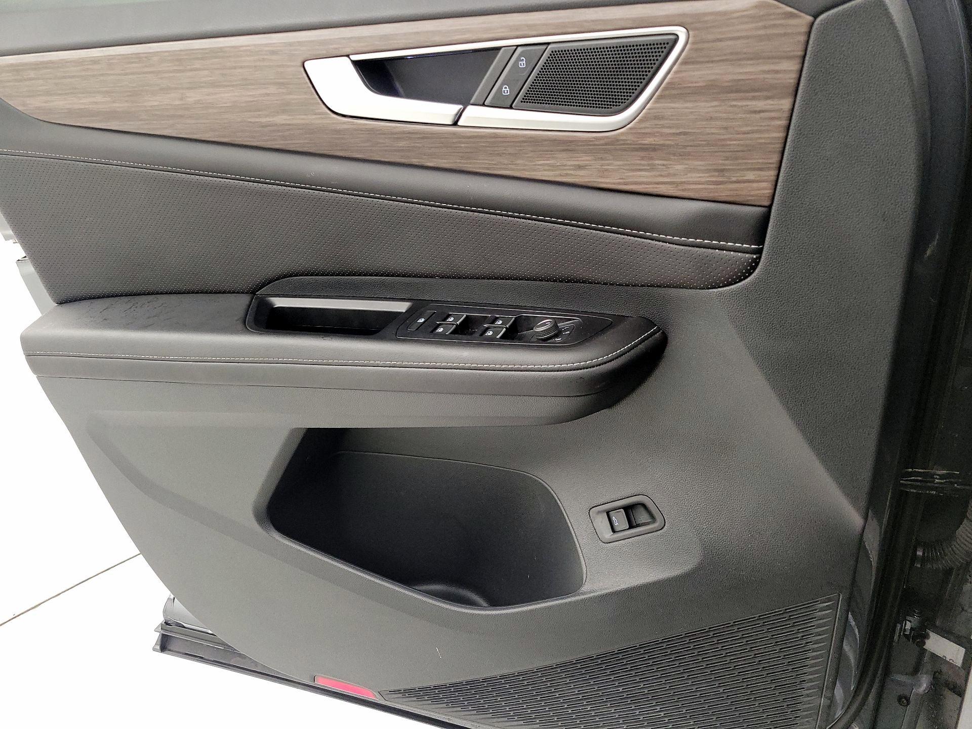 Thumbnail: 2024 Volkswagen Atlas - 10