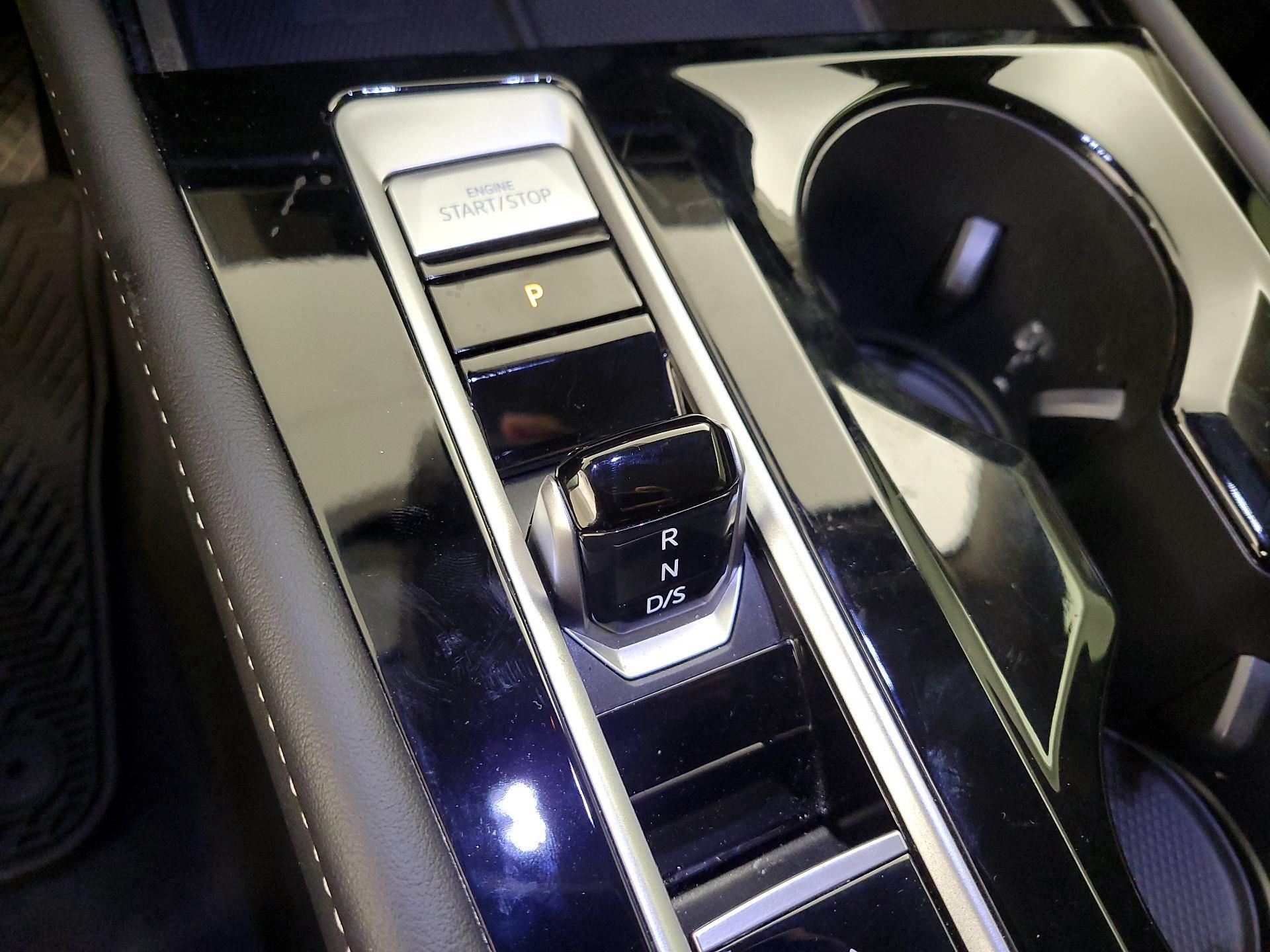 Thumbnail: 2024 Volkswagen Atlas - 16