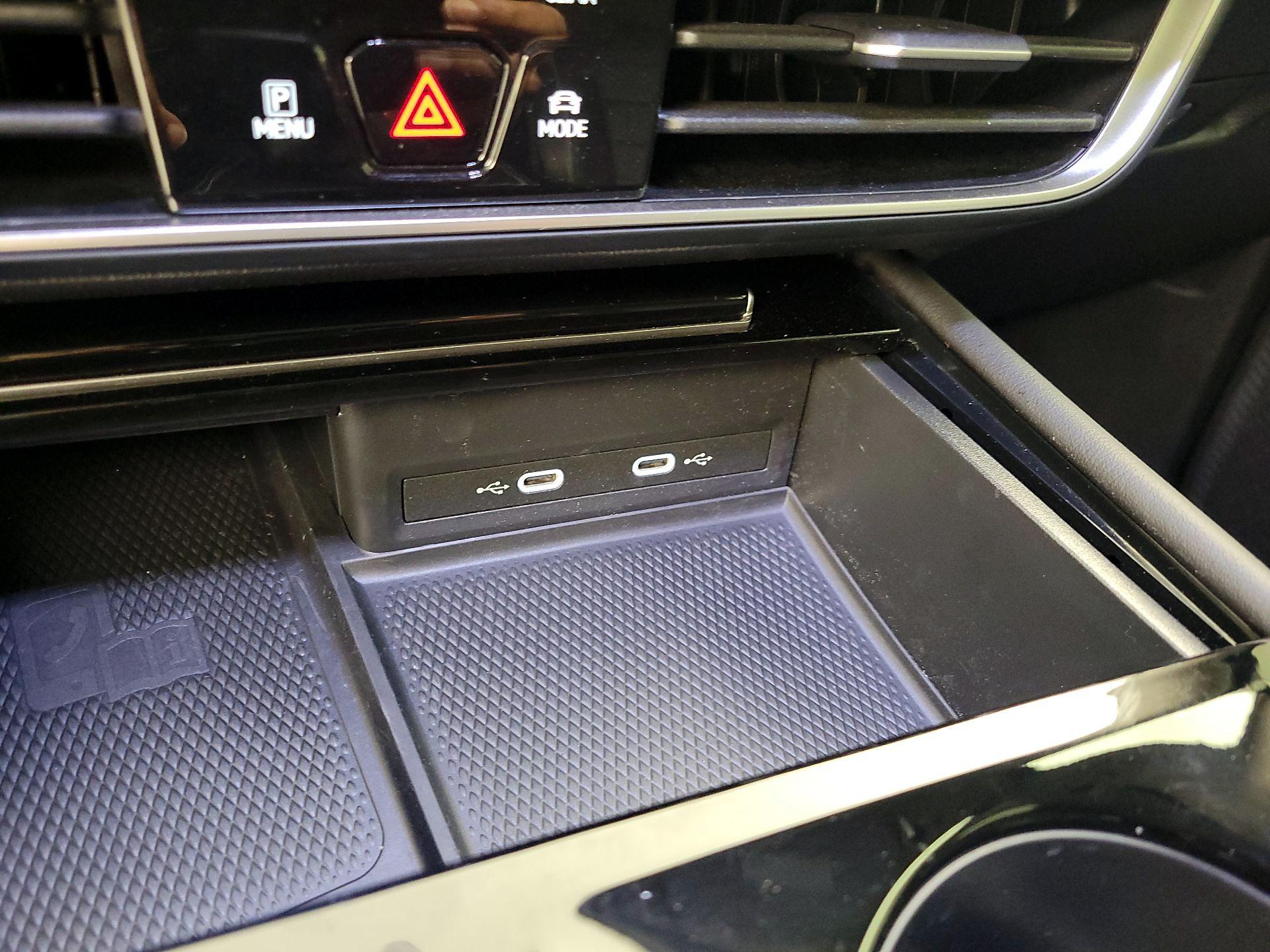 Thumbnail: 2024 Volkswagen Atlas - 17