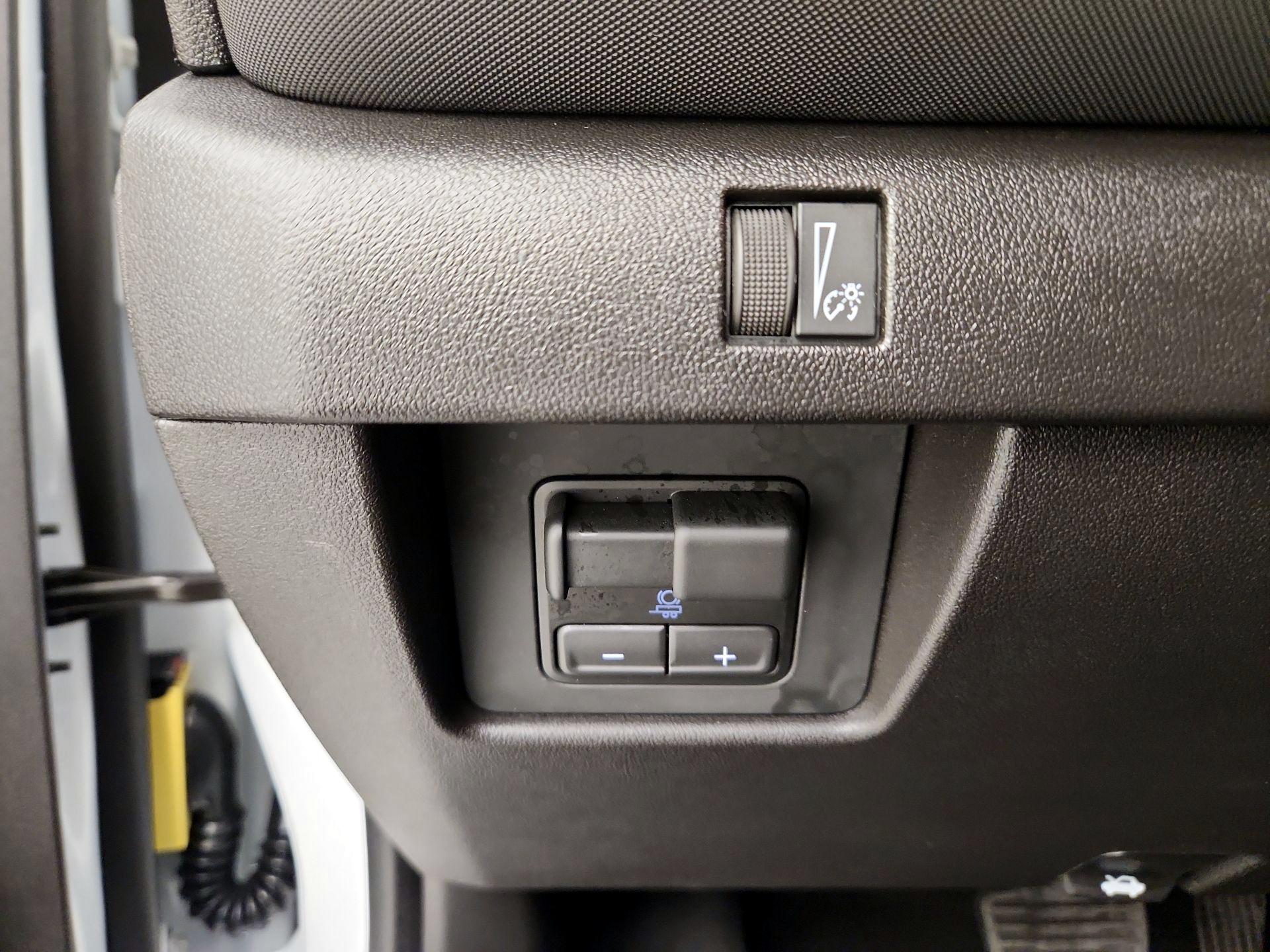 Thumbnail: 2026 Chevrolet Colorado - 13