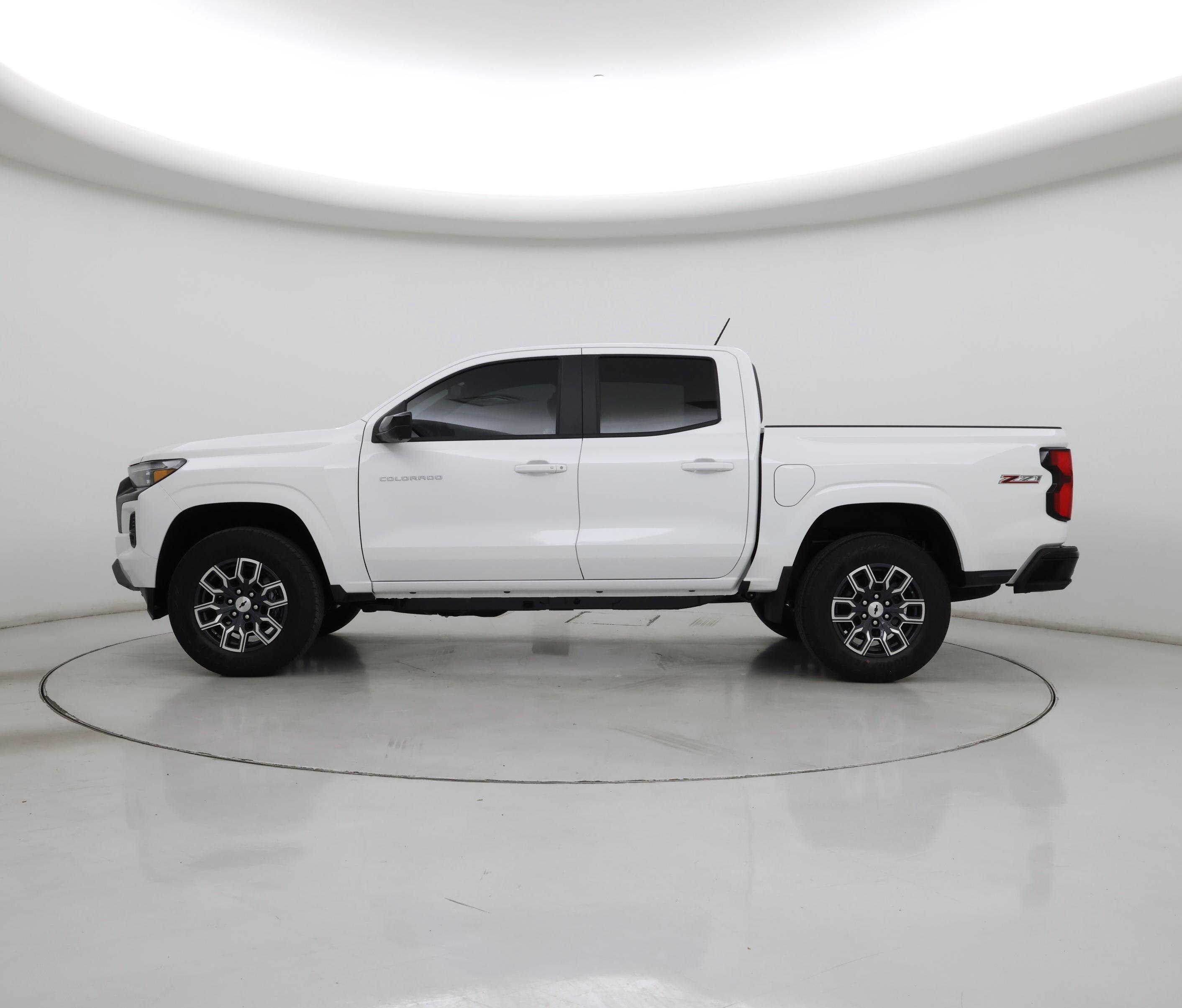 Thumbnail: 2026 Chevrolet Colorado - 3