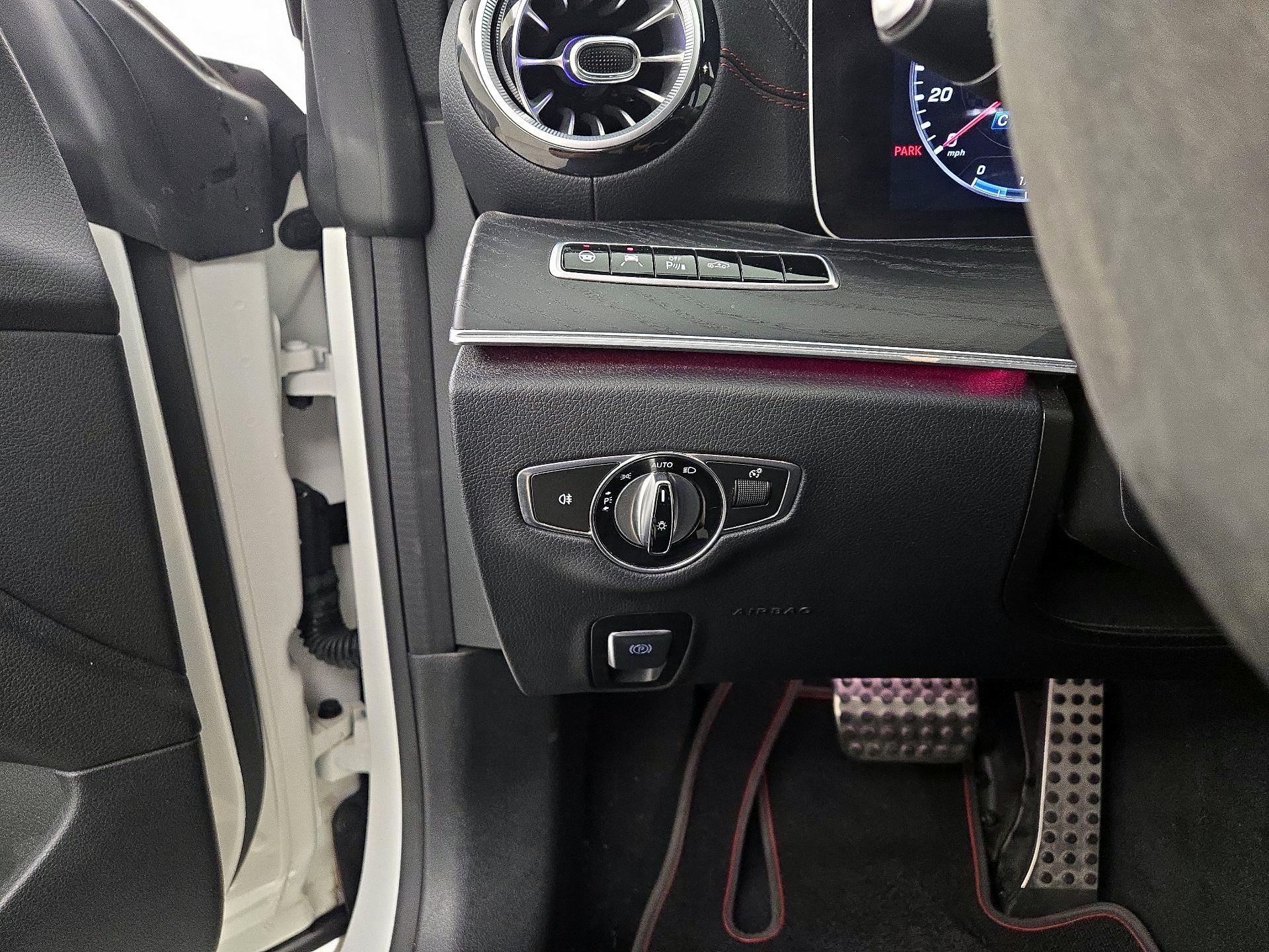 Thumbnail: 2019 Mercedes-Benz E-Class - 13