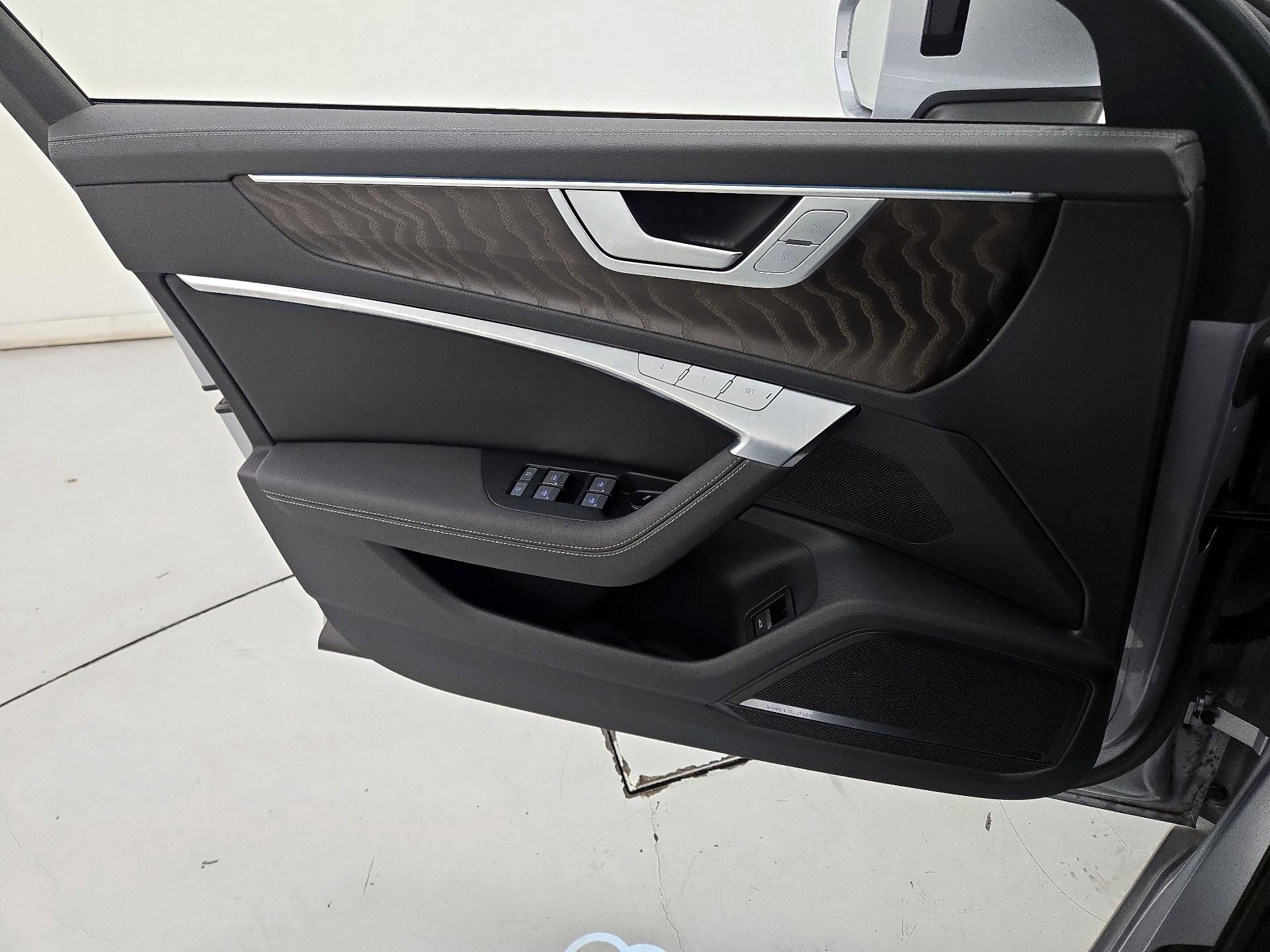 Thumbnail: 2021 Audi A6 - 12