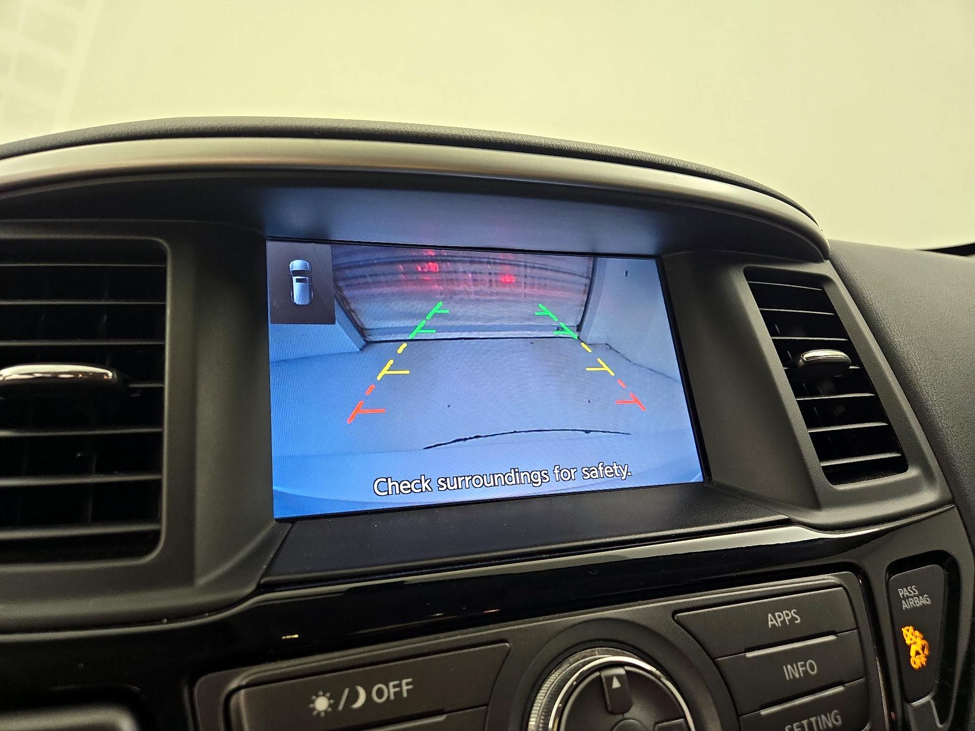 Thumbnail: 2017 Nissan Pathfinder - 12