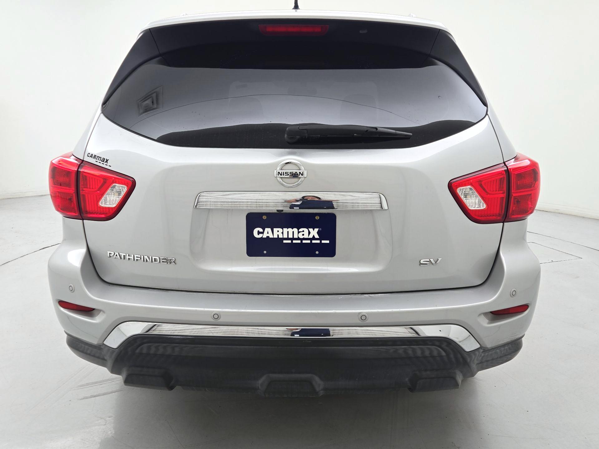 Thumbnail: 2017 Nissan Pathfinder - 6