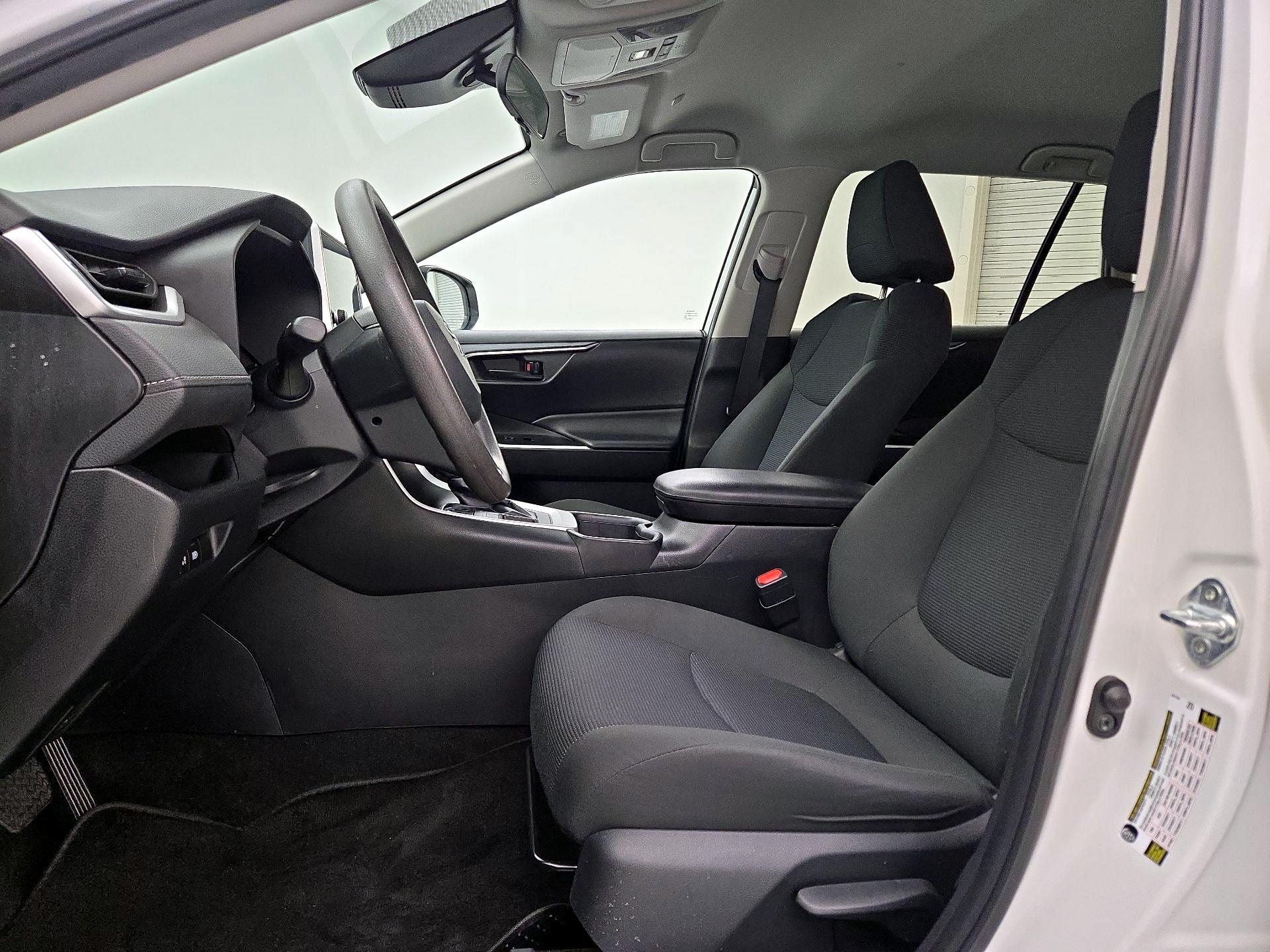 Thumbnail: 2024 Toyota RAV4 - 11