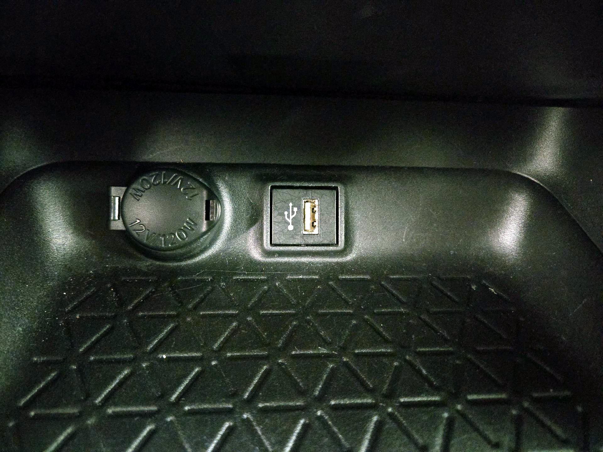 Thumbnail: 2024 Toyota RAV4 - 18