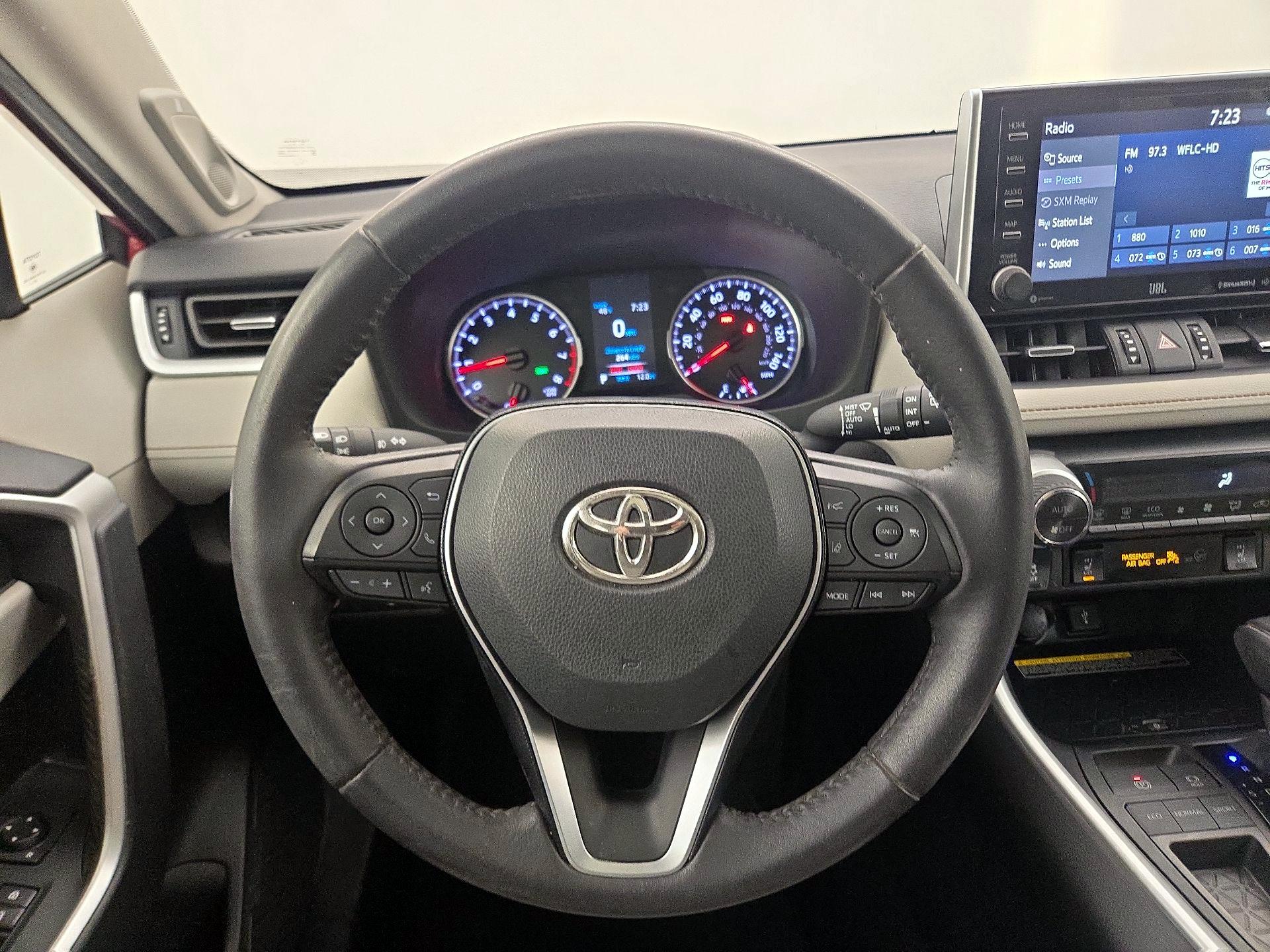 Thumbnail: 2021 Toyota RAV4 - 10