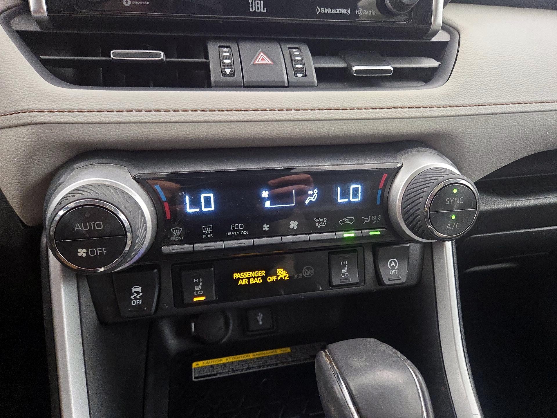 Thumbnail: 2021 Toyota RAV4 - 16