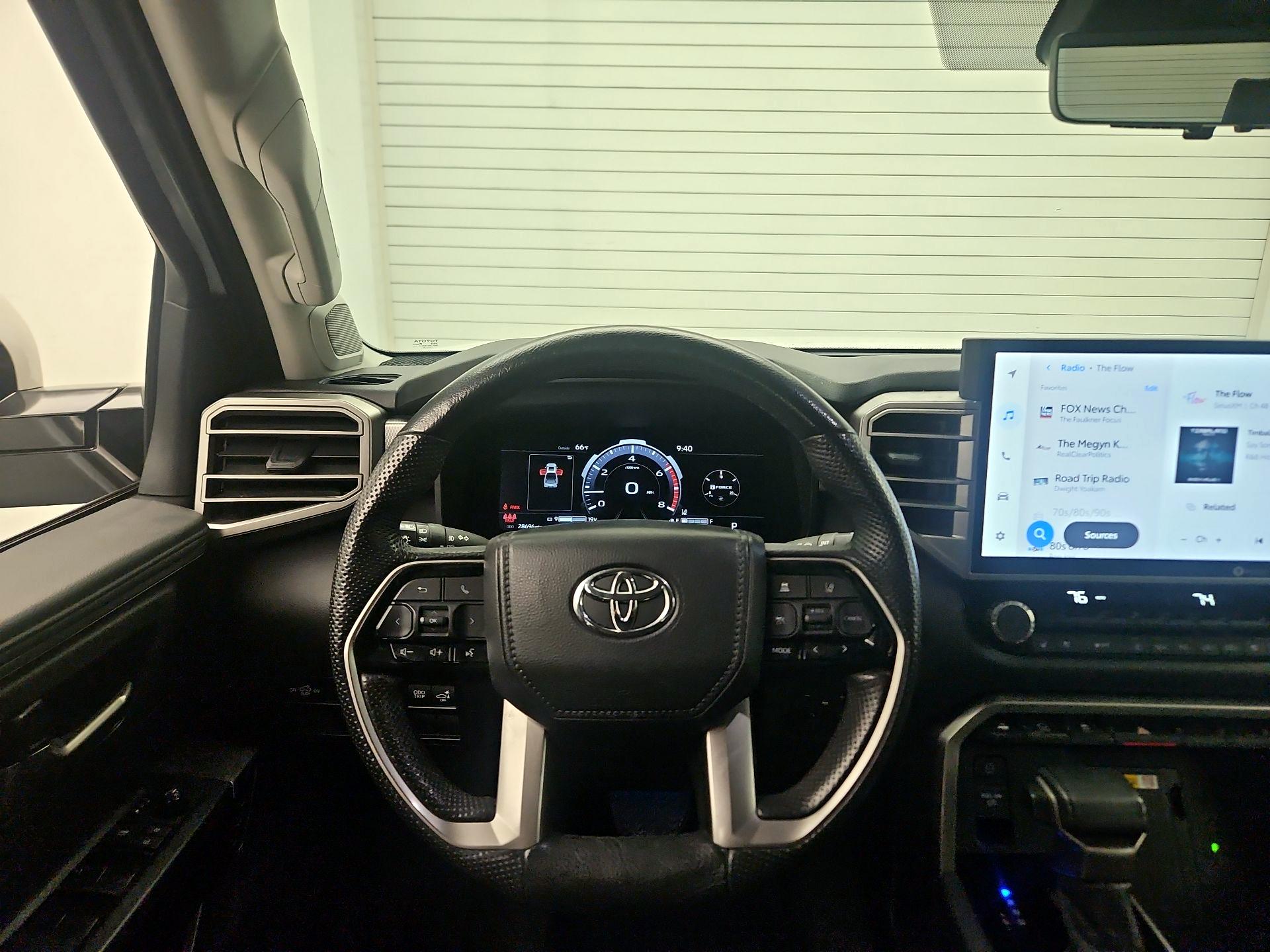 Thumbnail: 2024 Toyota Tundra - 10