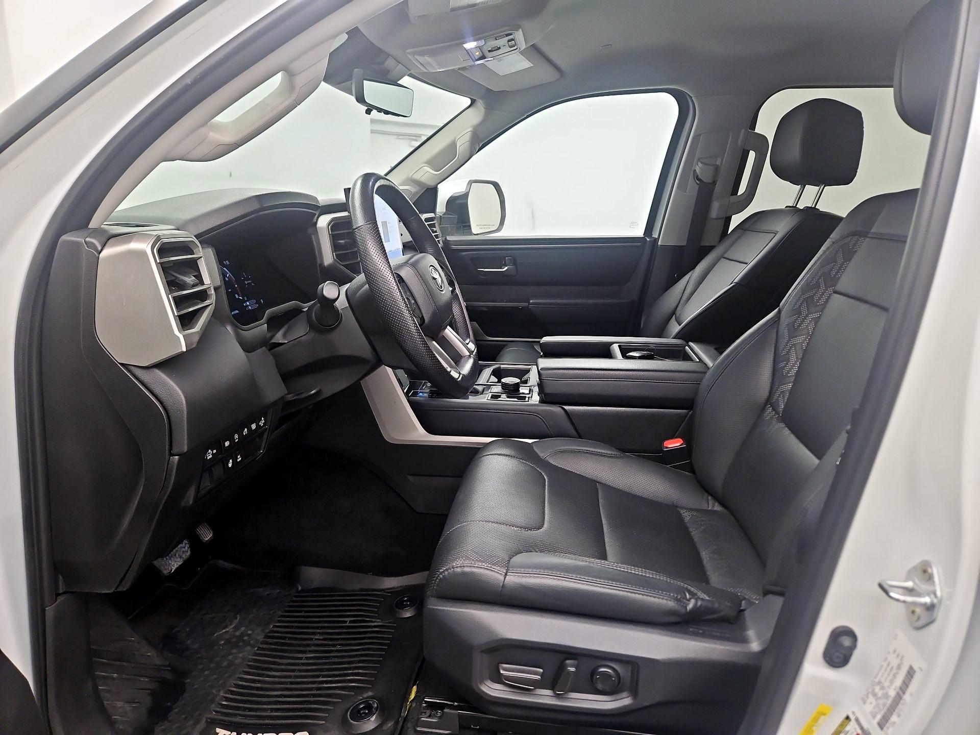 Thumbnail: 2024 Toyota Tundra - 11