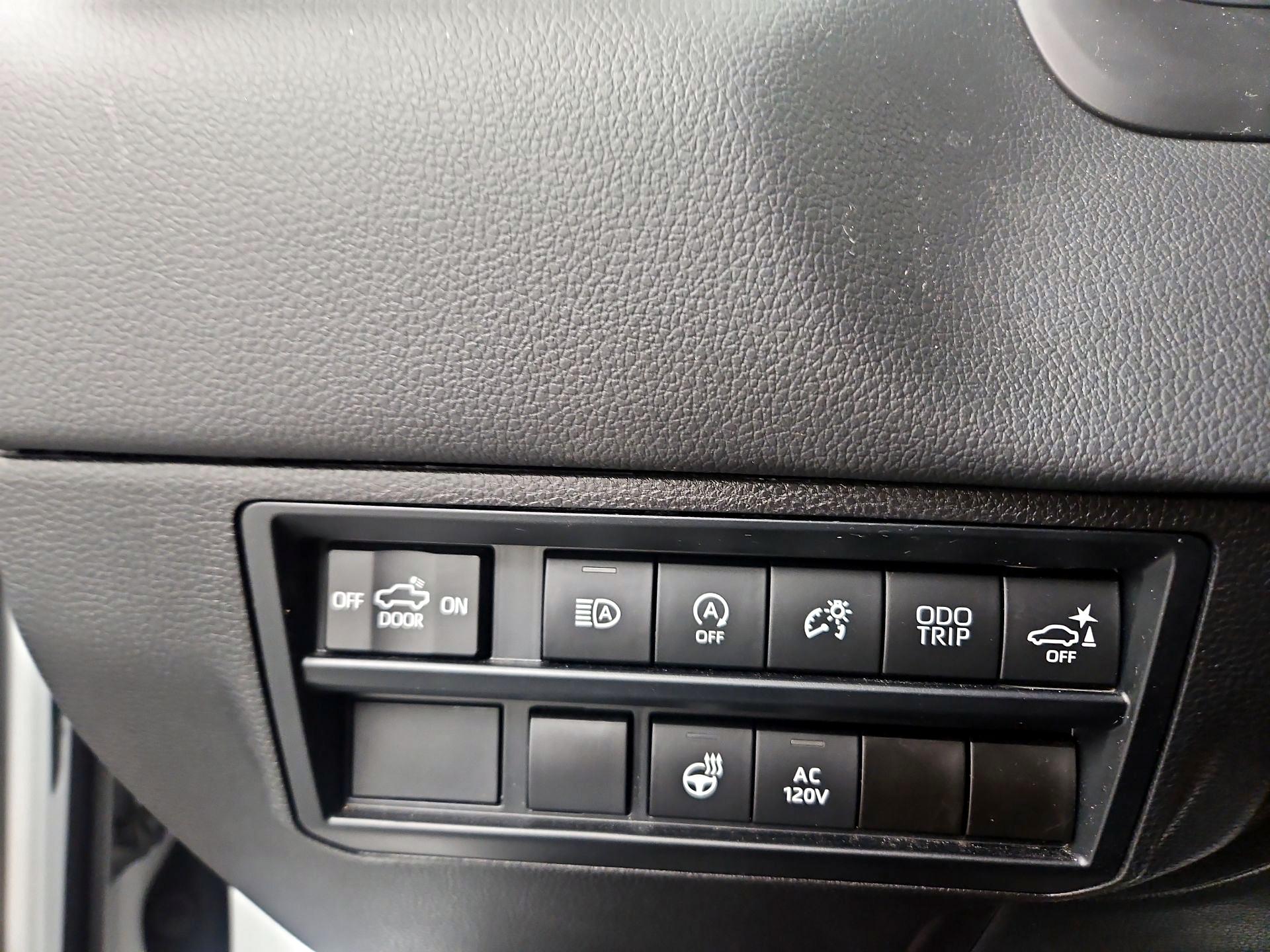 Thumbnail: 2024 Toyota Tundra - 13