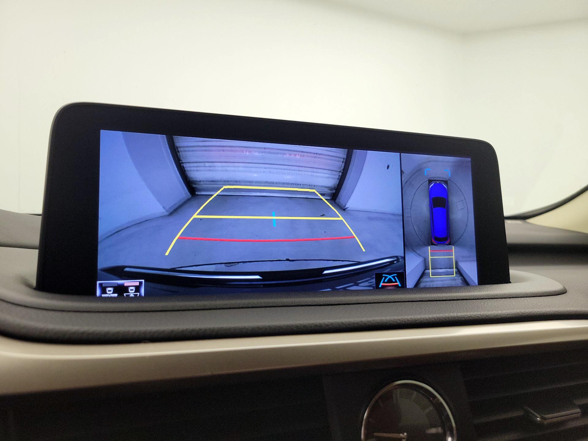 Thumbnail: 2022 Lexus RX - 15