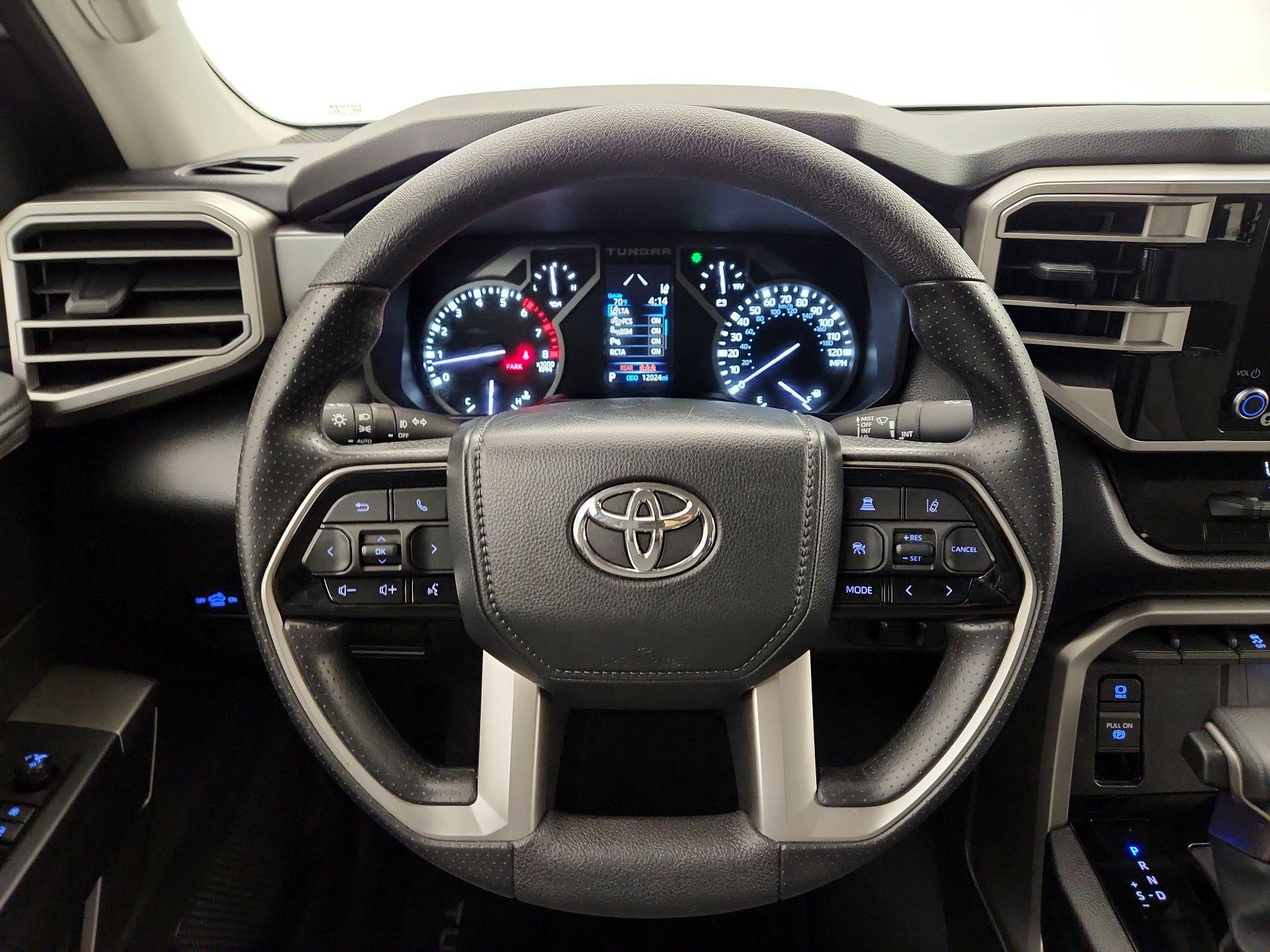 Thumbnail: 2024 Toyota Tundra - 10