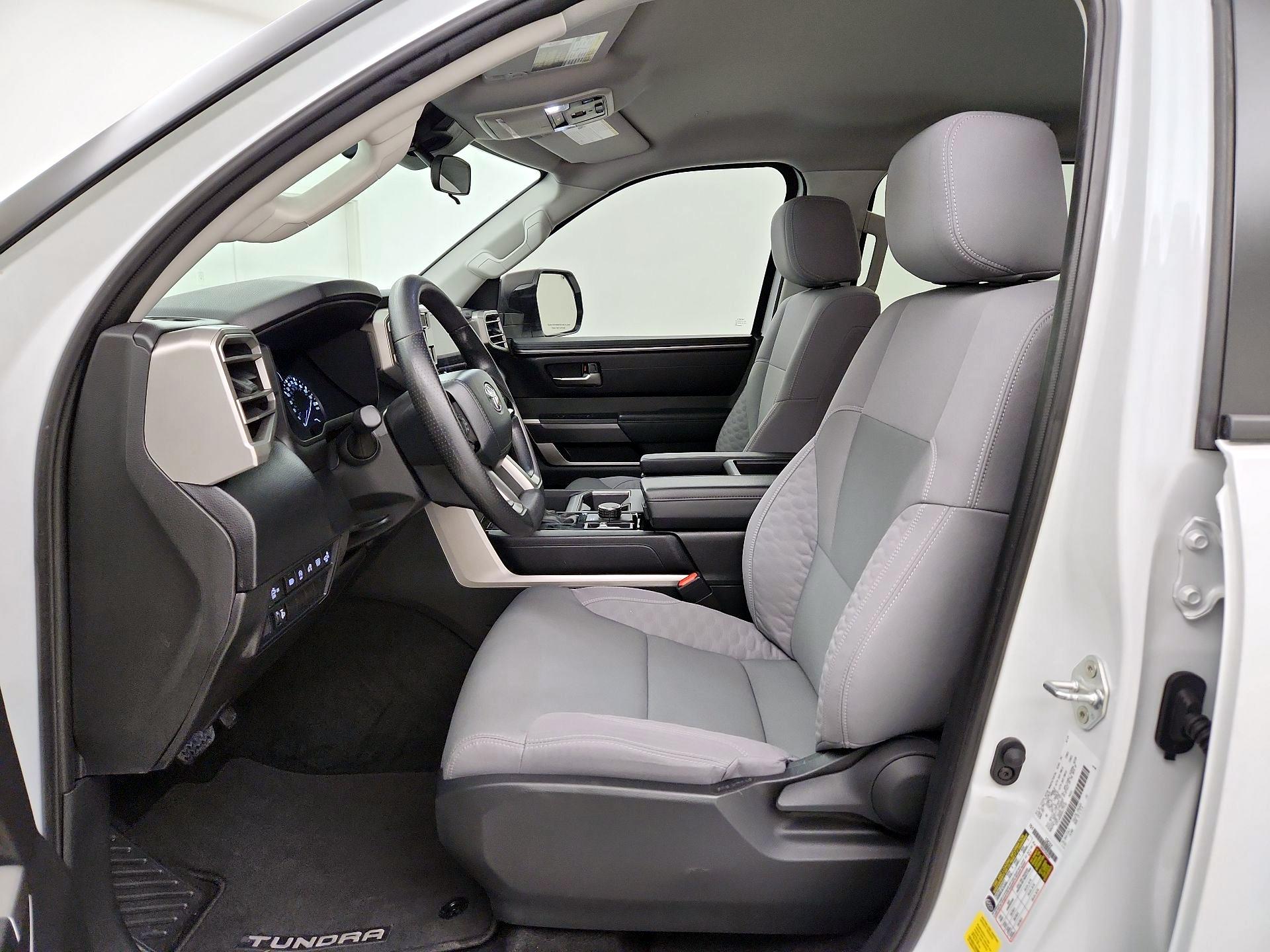 Thumbnail: 2024 Toyota Tundra - 11