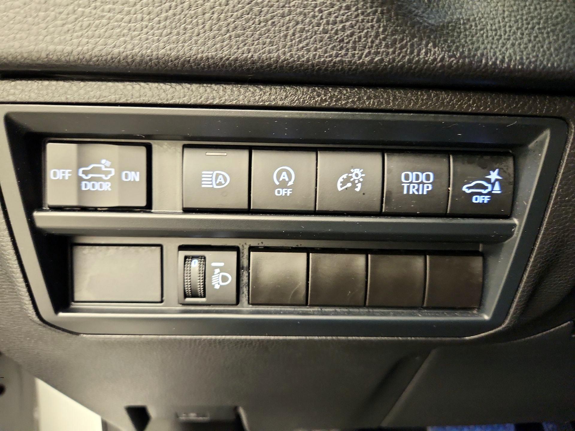 Thumbnail: 2024 Toyota Tundra - 13