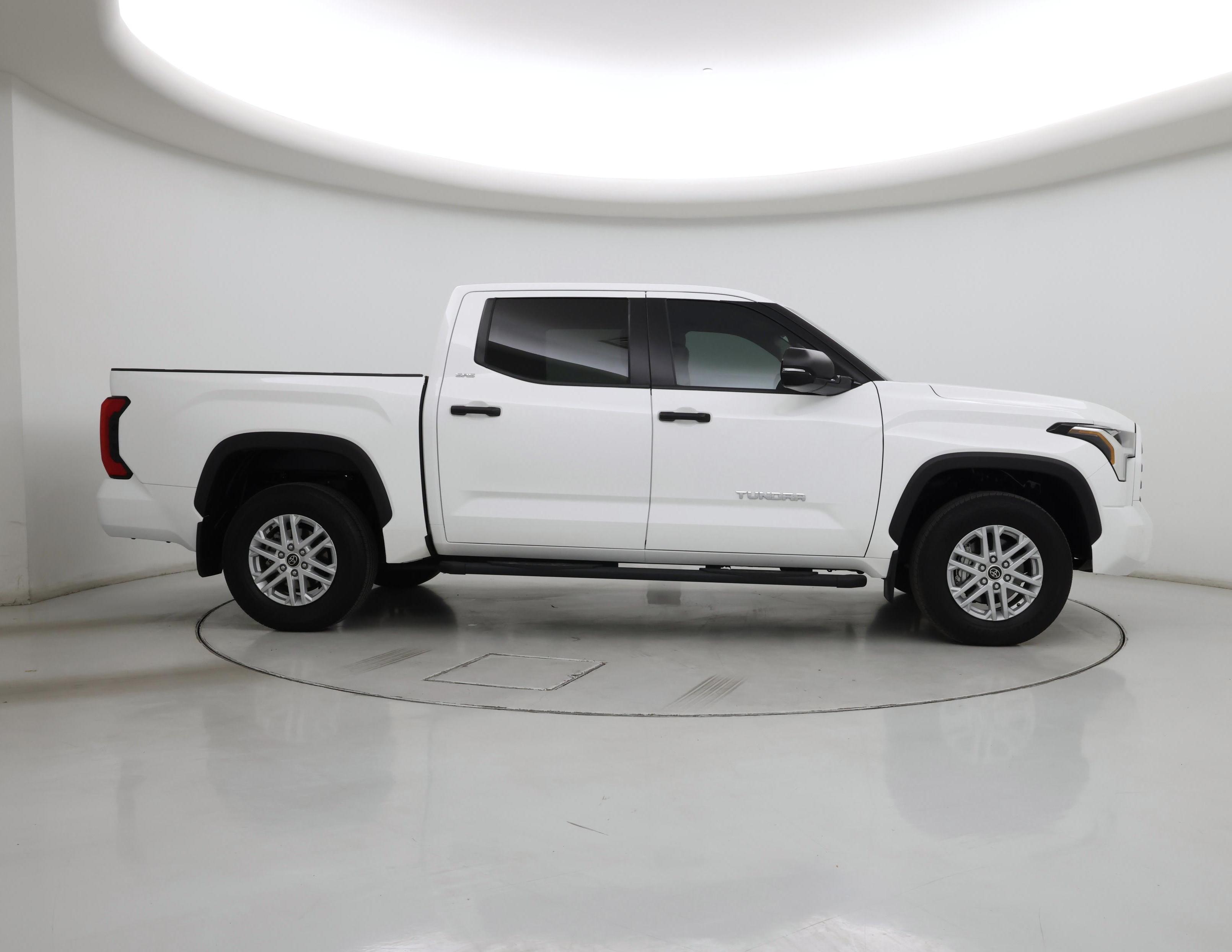 Thumbnail: 2024 Toyota Tundra - 7