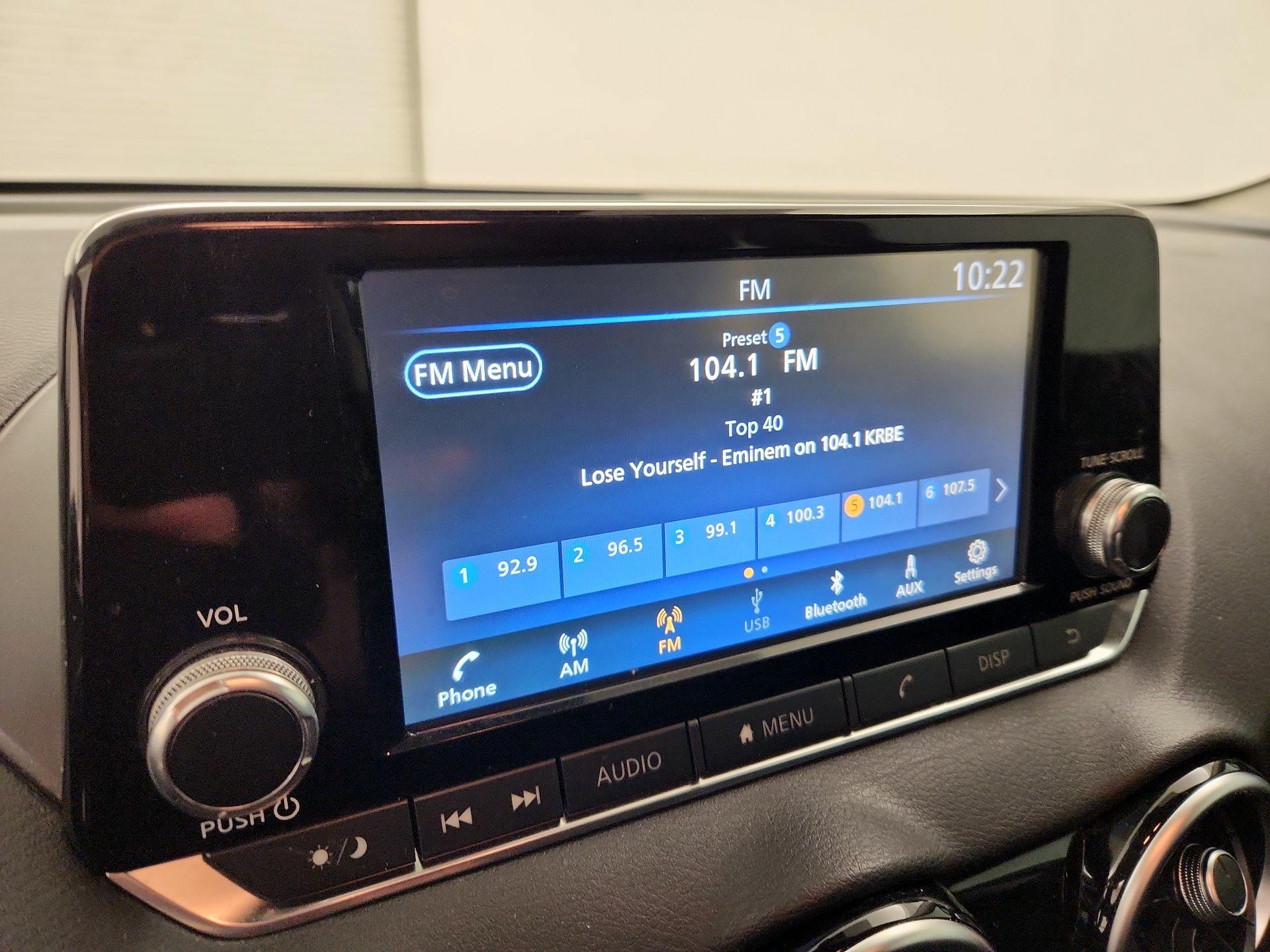 Thumbnail: 2021 Nissan Sentra - 15