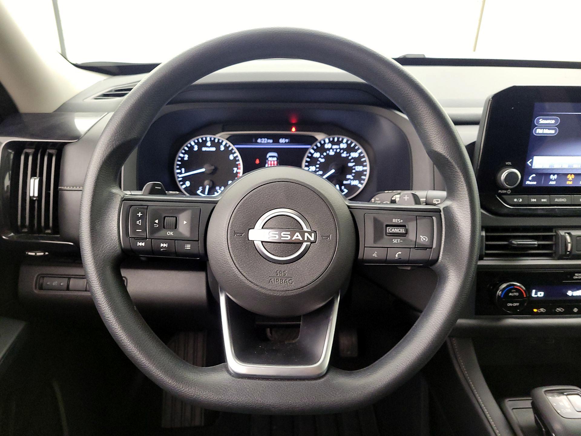 Thumbnail: 2024 Nissan Pathfinder - 10