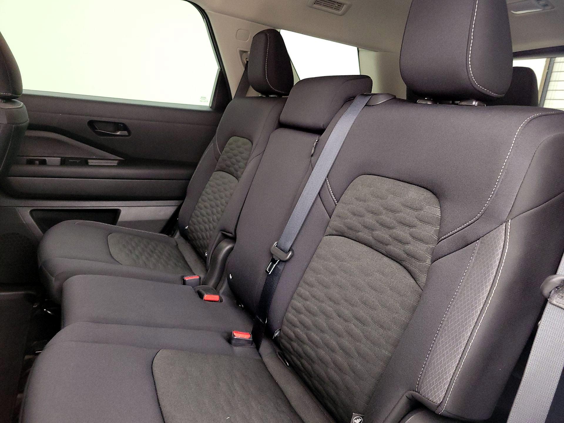 Thumbnail: 2024 Nissan Pathfinder - 19