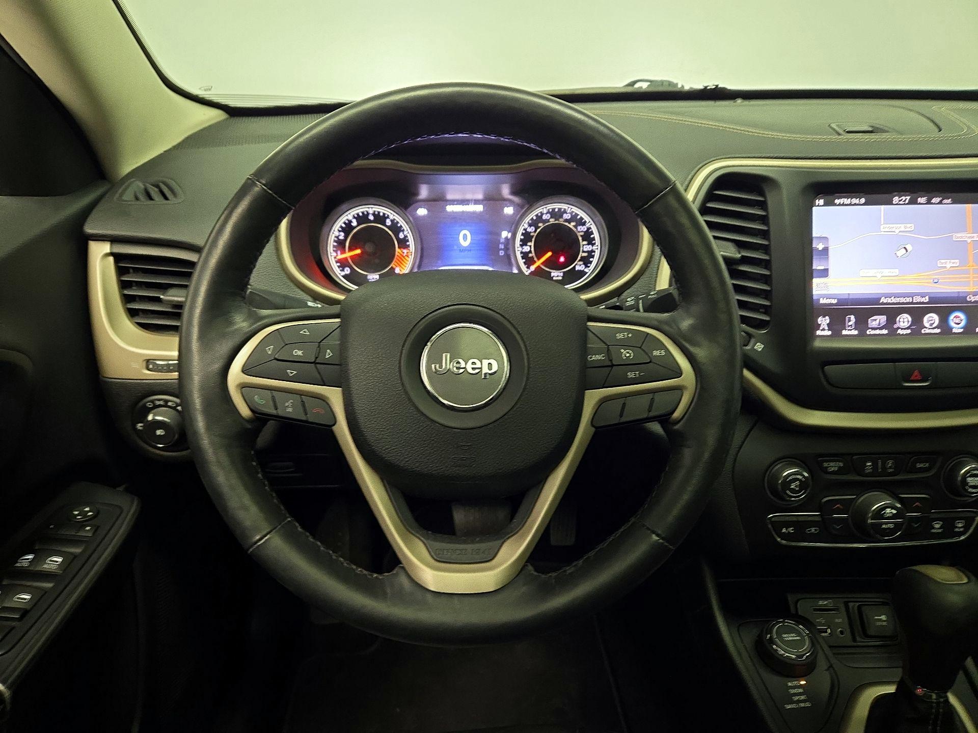 Thumbnail: 2015 Jeep Cherokee - 10