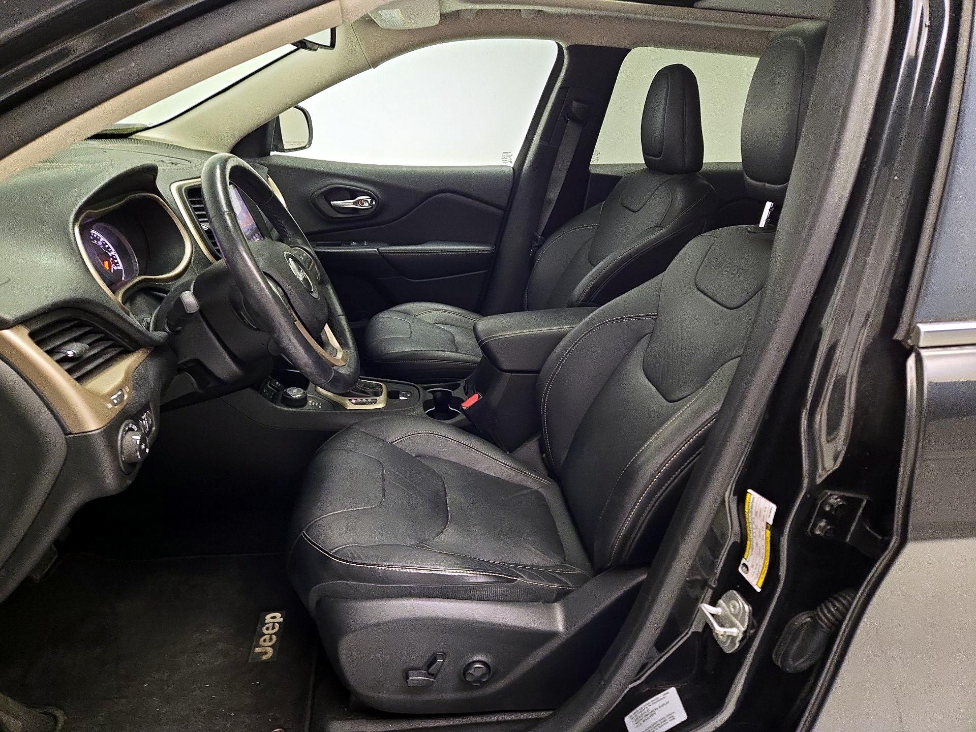 Thumbnail: 2015 Jeep Cherokee - 11