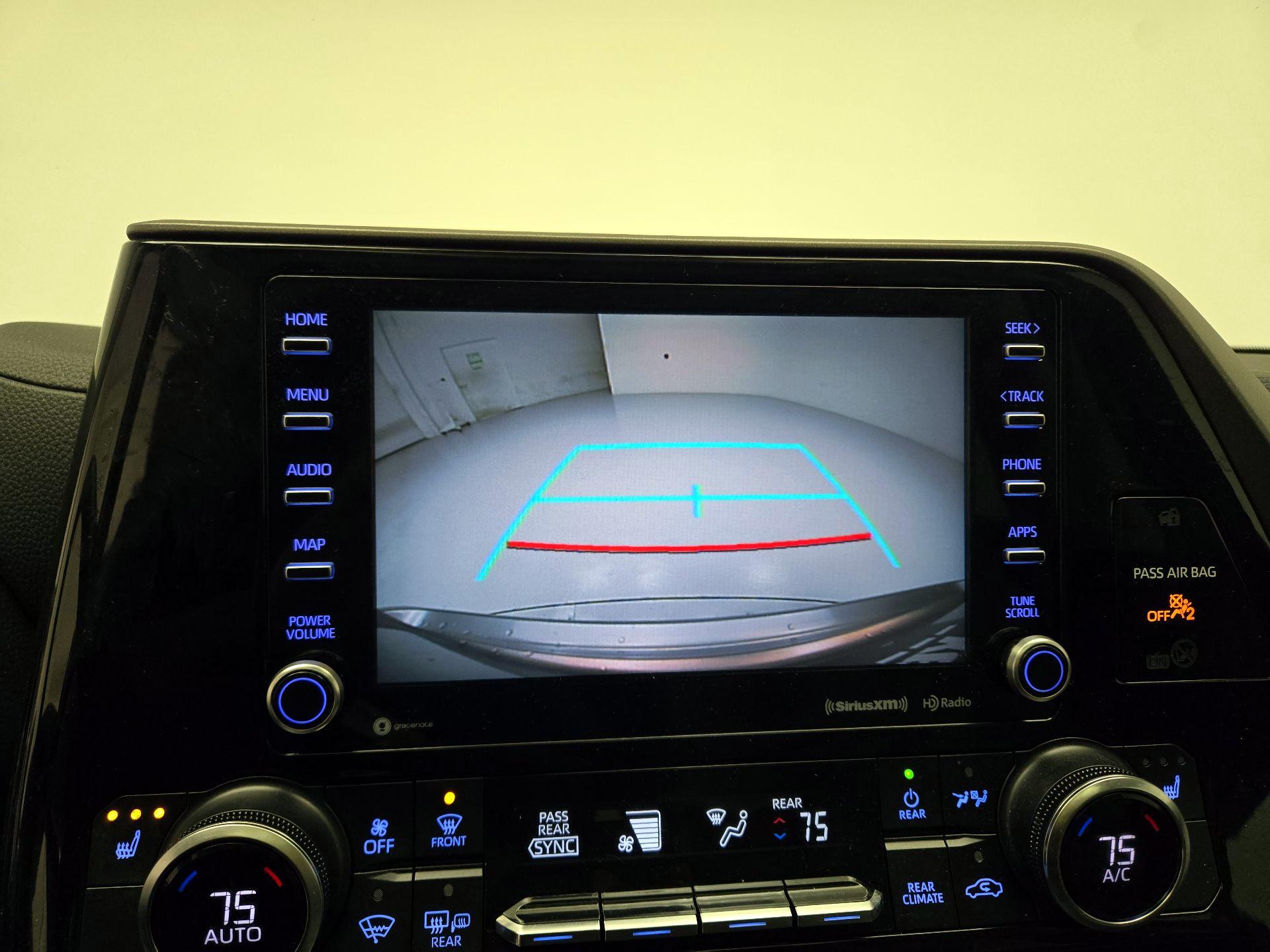 Thumbnail: 2022 Toyota Highlander - 14