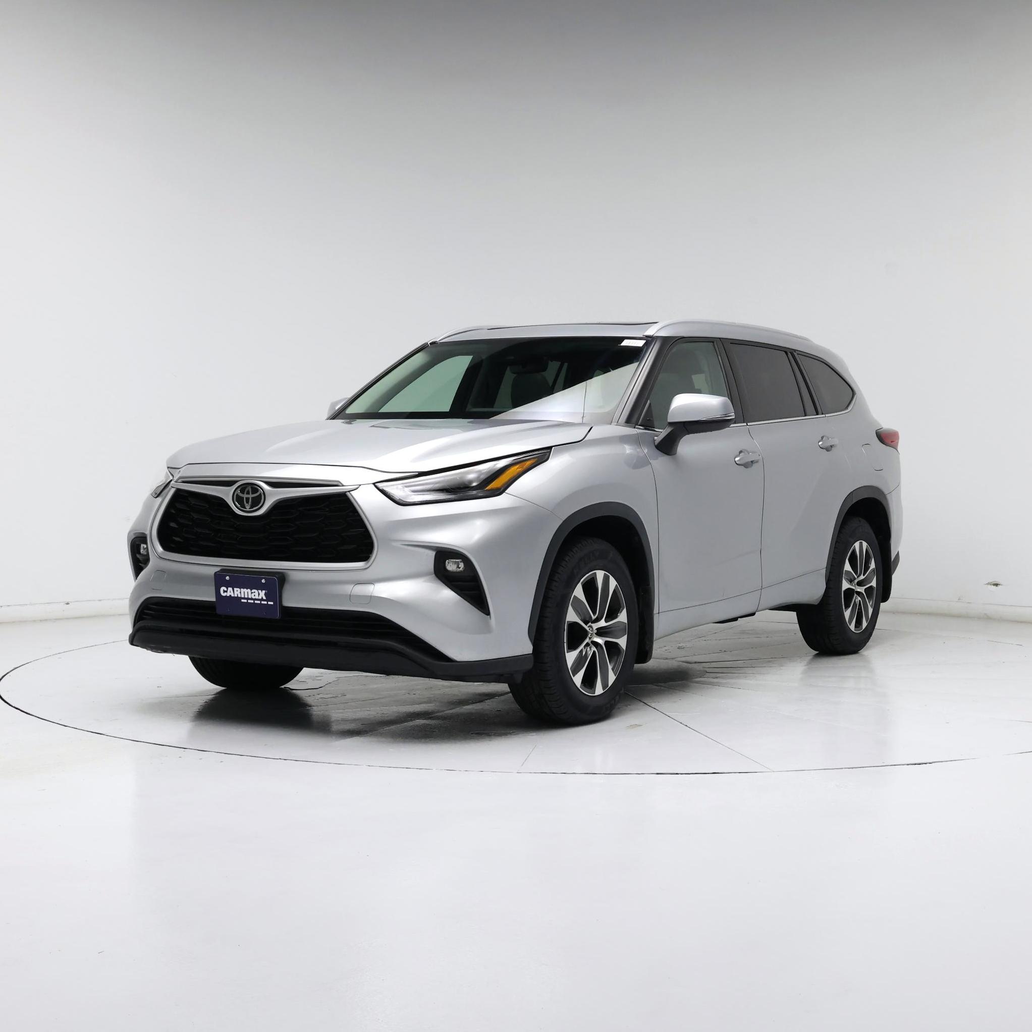 Thumbnail: 2022 Toyota Highlander - 4
